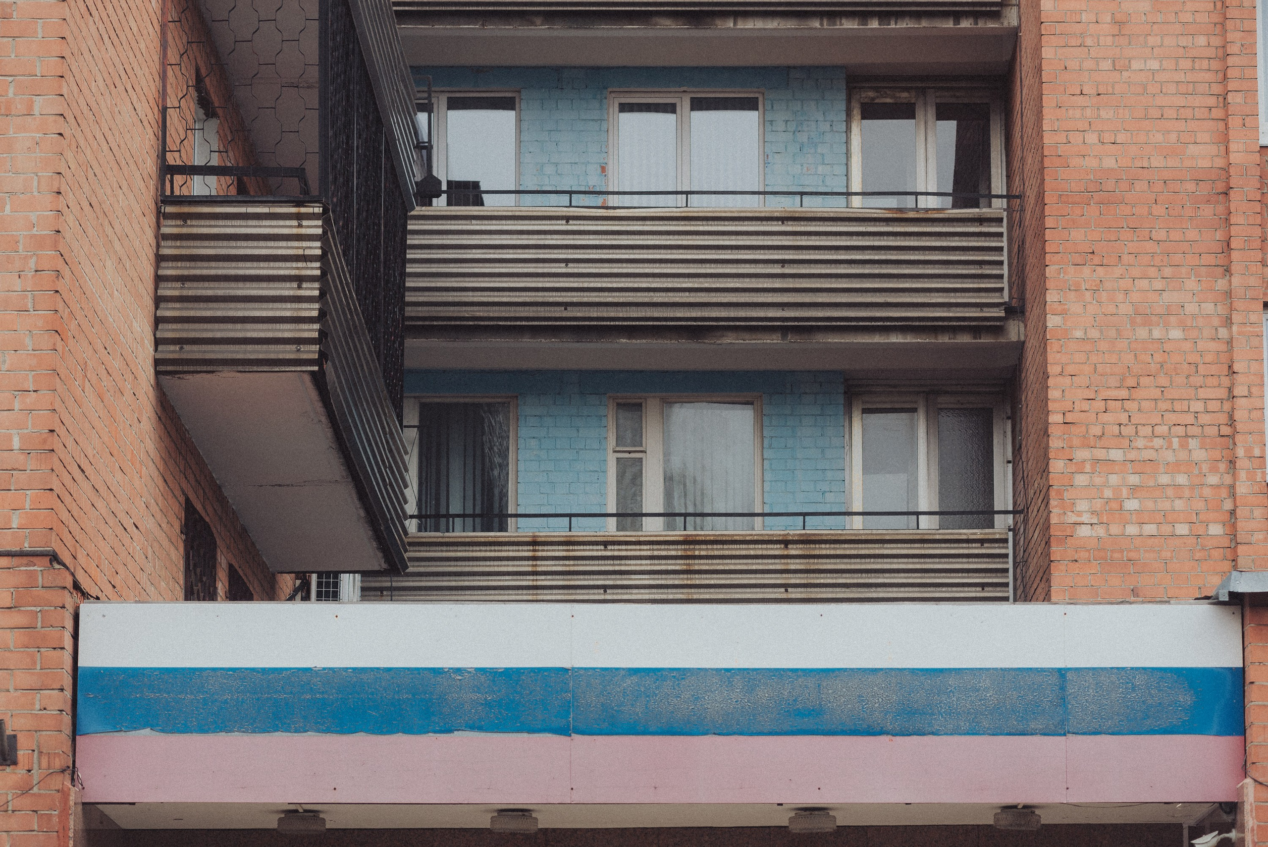 Проект #улицыгорода. Ярославль, ул. Республиканская. Документальный фотограф Илья Тихановский