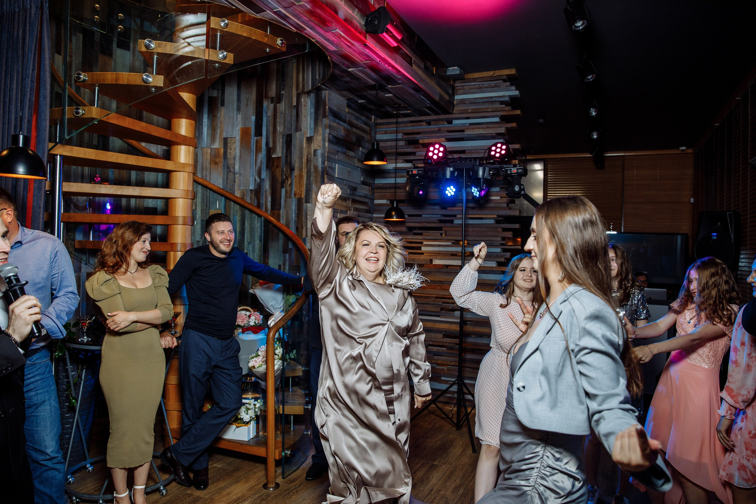 Август в городе. Главная