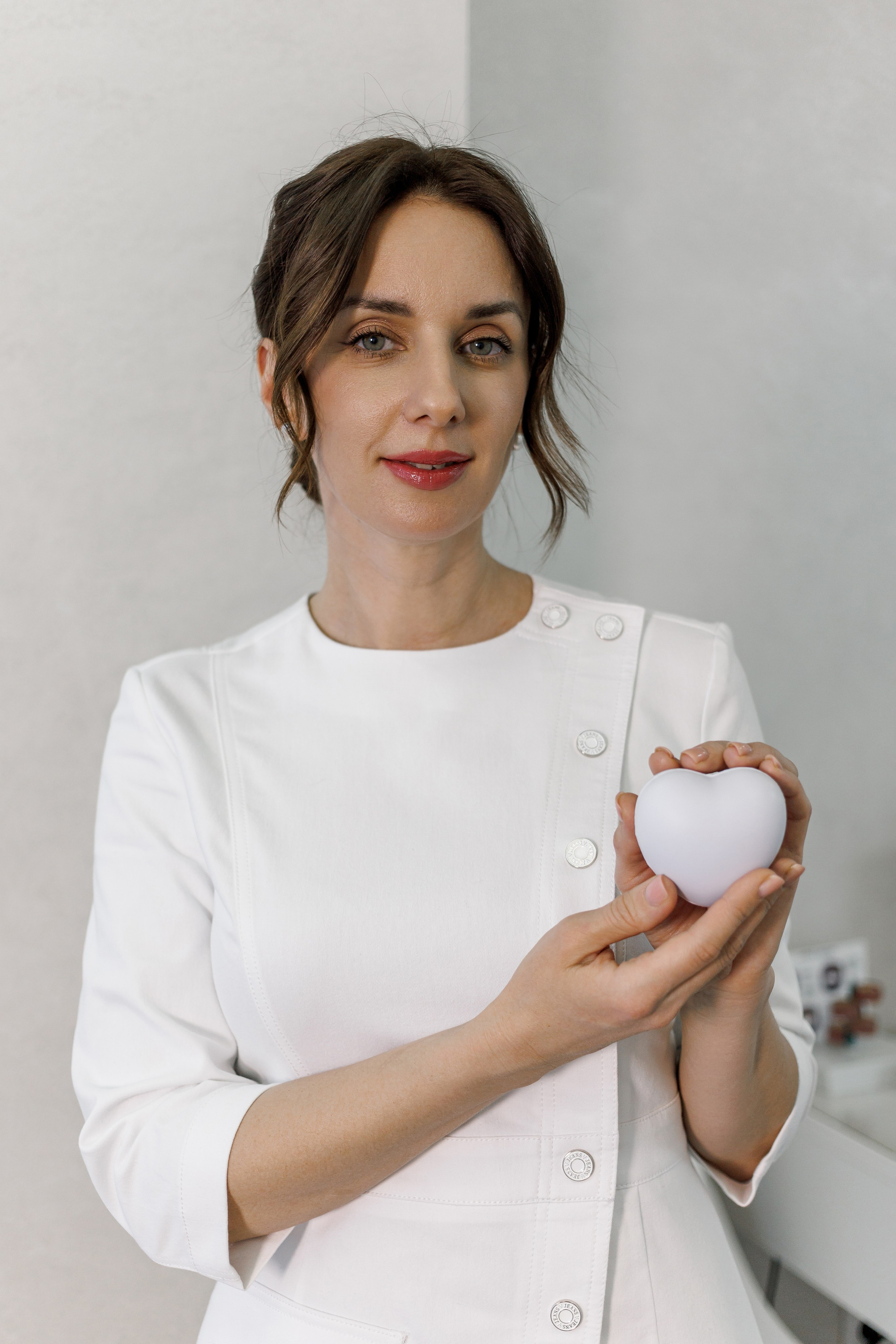 Фотосессия кардиолога в кабинете | Пример съёмки для врача | Анна Островская. КОНТЕНТ ФОТОГРАФ