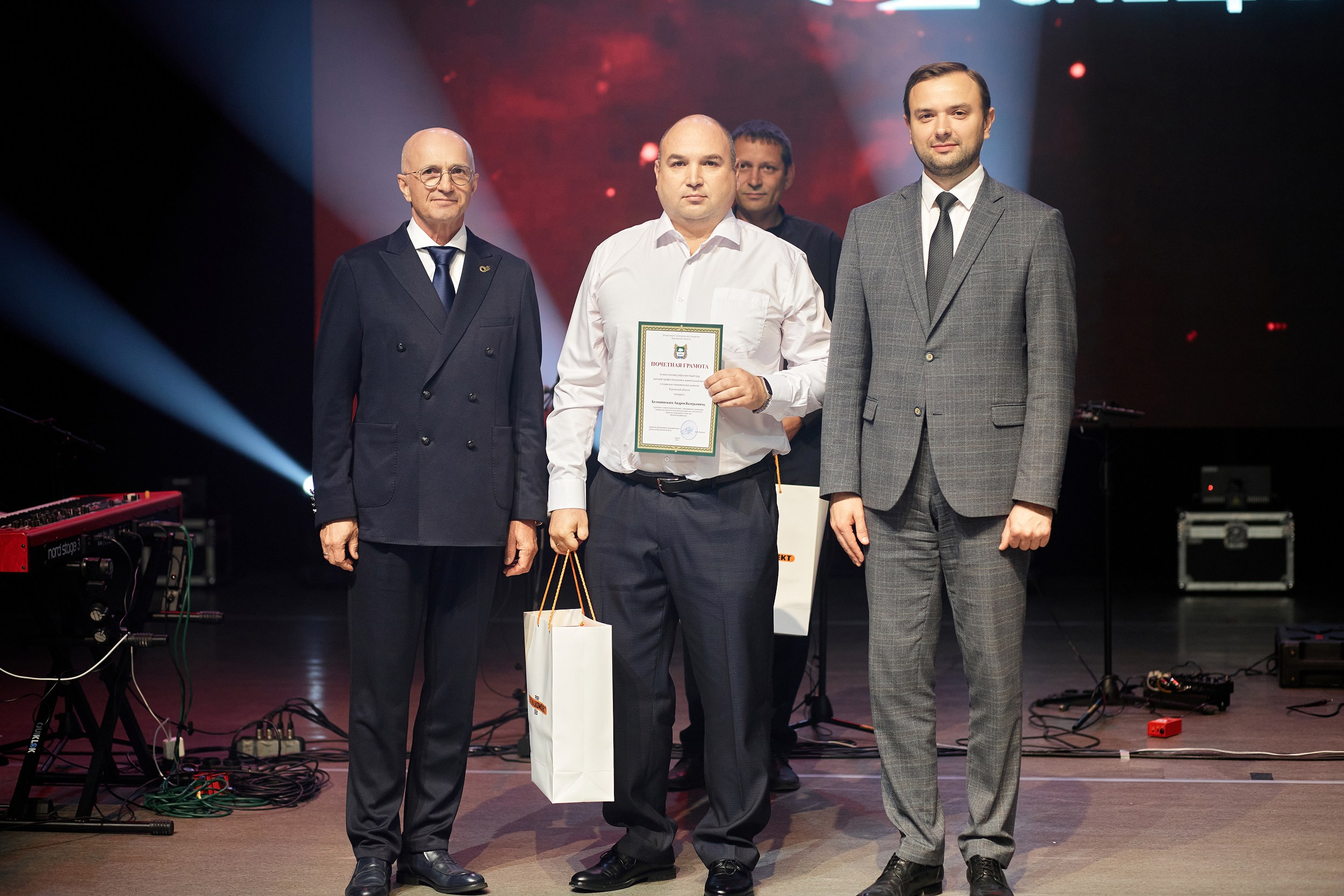 Спецарматура. Свадебный фотограф Челябинск, Екатеринбург, Курган — Виктор Слуднов