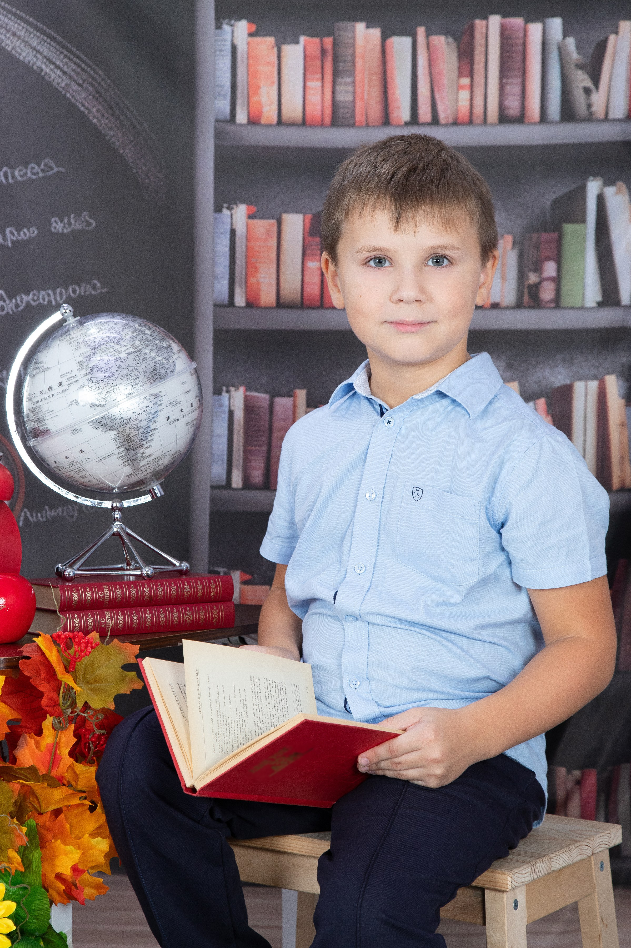 Фотосессия «День знаний». Детская фотостудия «Фоточка» Москва Зеленоград фотопроекты, выпускные альбомы