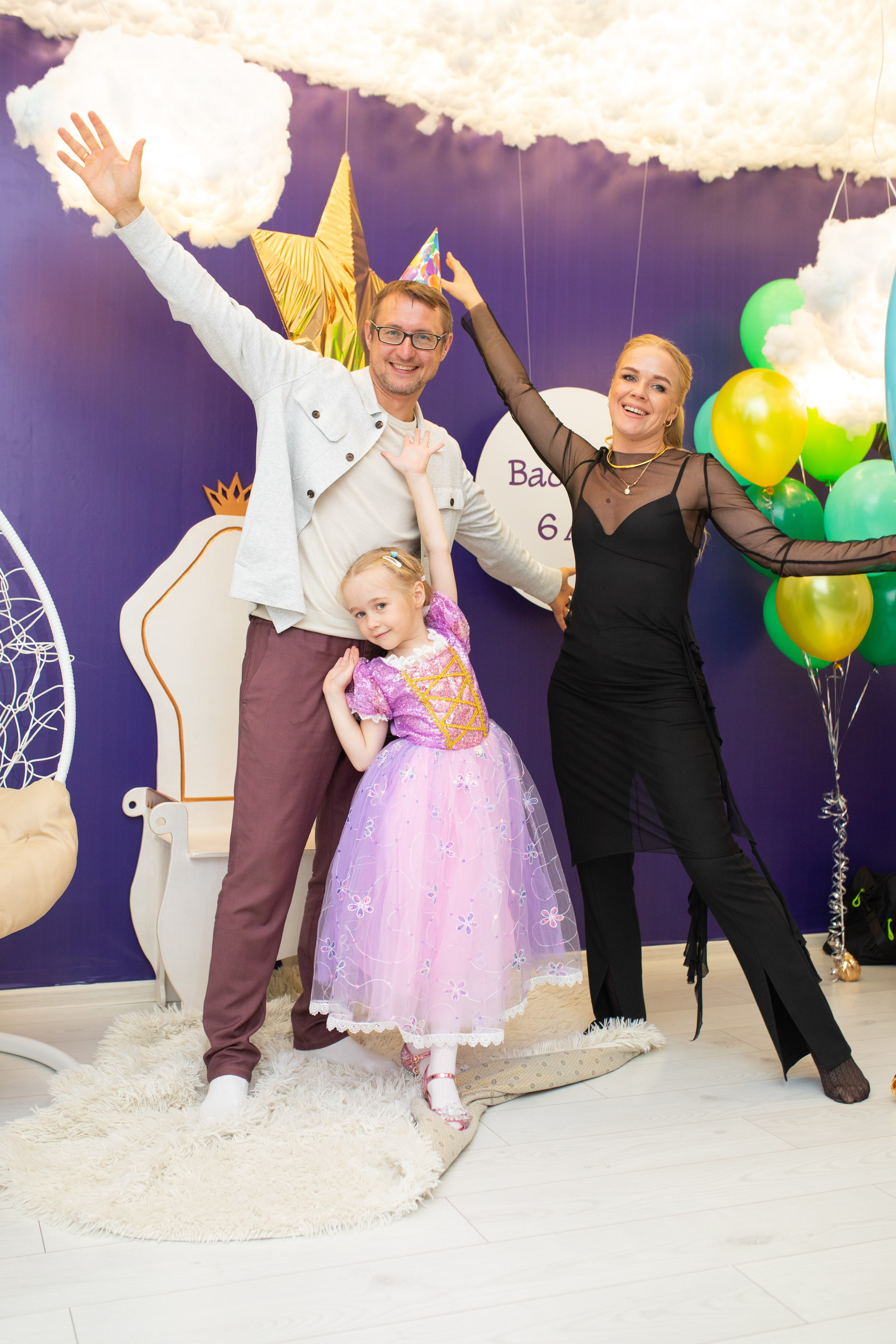 Улыбника -Василисе 6 лет!. Фотограф в Новосибирске Ася Зверева