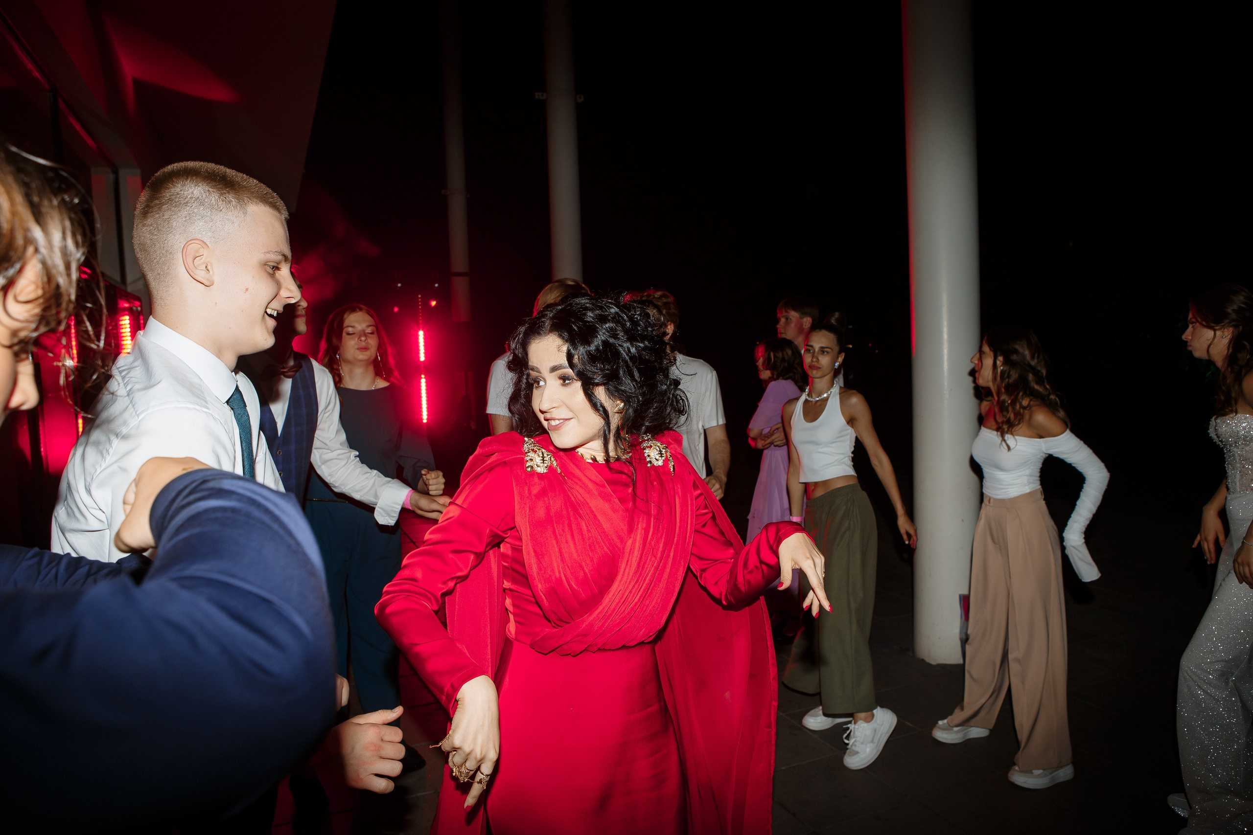 Выпускной Гимназия 12 2024 OpenHouse. Свадебный и портретный Фотограф в Липецке Дмитрий Котюков