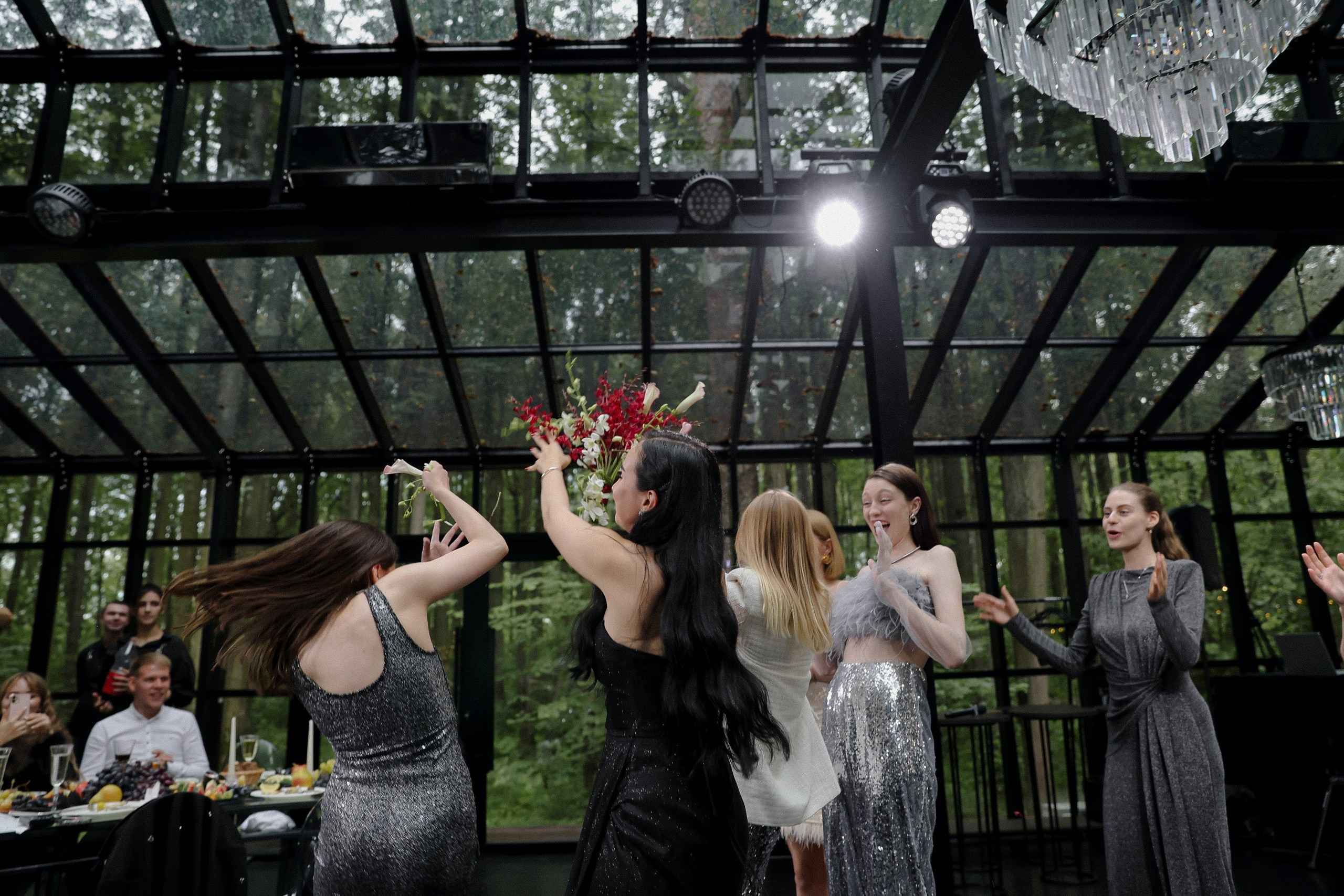 Сквозь дождь. Свадебный и семейный фотограф в Балашихе и в Москве