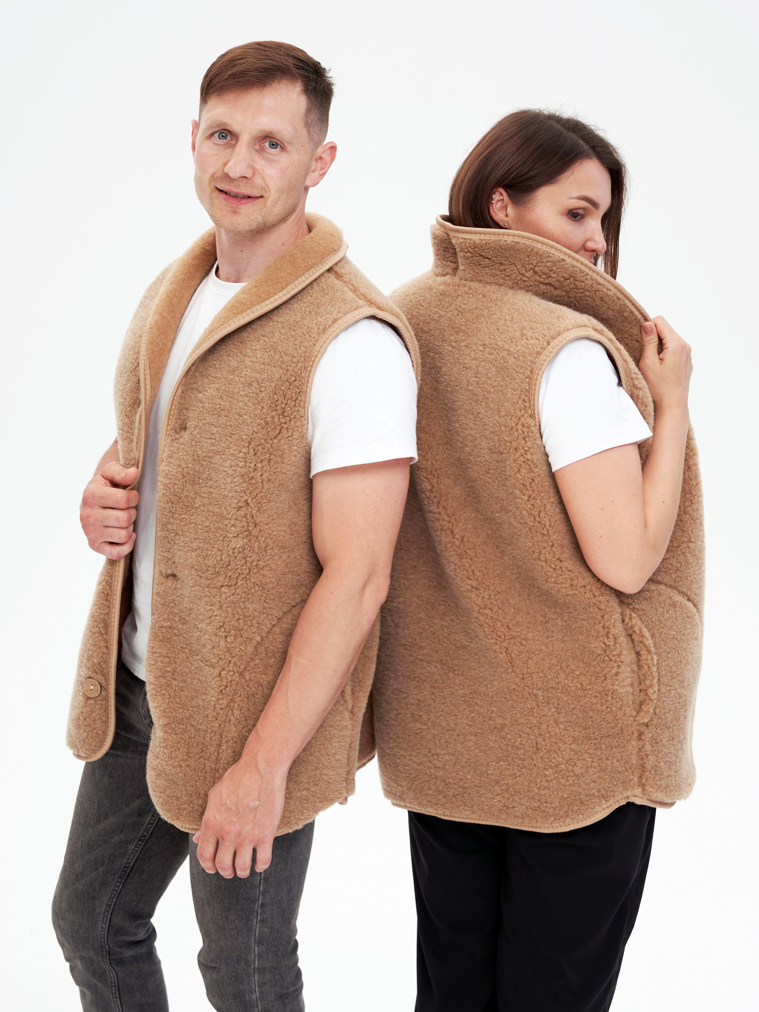 Студийная съемка модели для интернет-площадки.