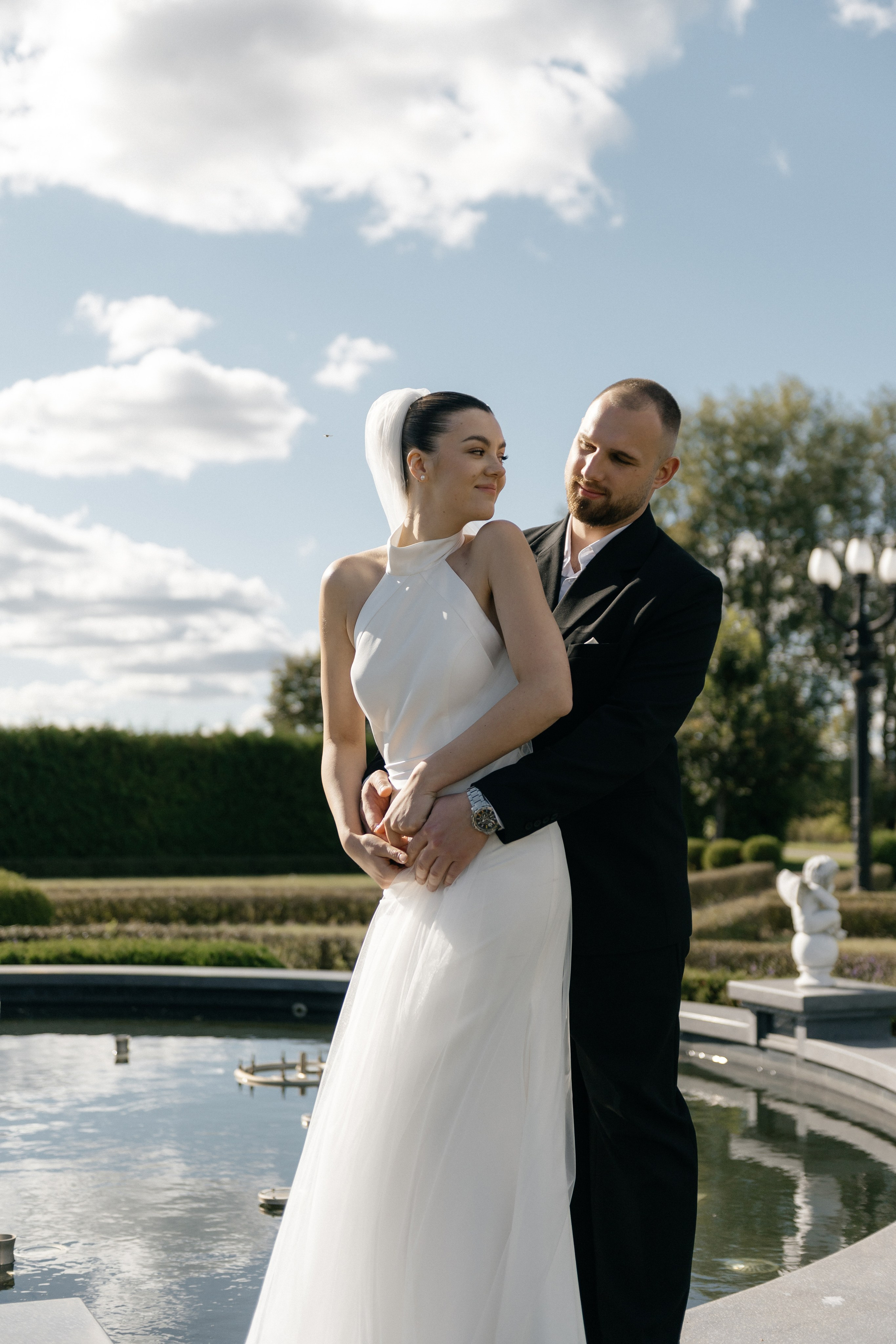 Wedding day in VERSAL PARK. Wedding PHOTOGRAPHER Andrew Vnukov