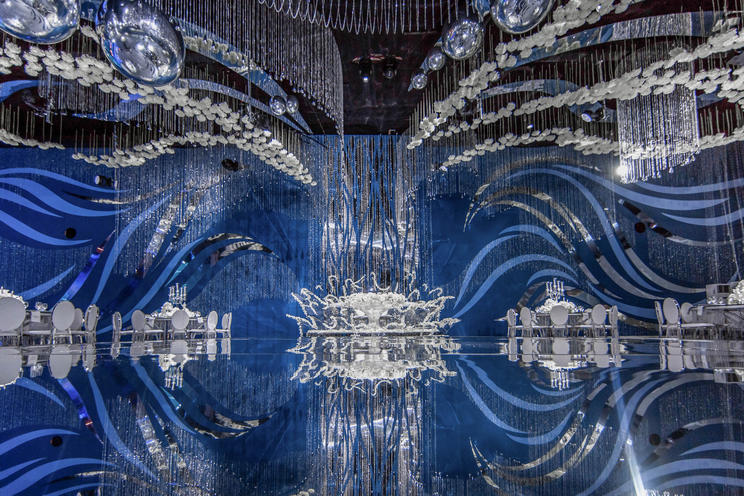 Шатер у Константиновского дворца. NesterovaMaria.ru