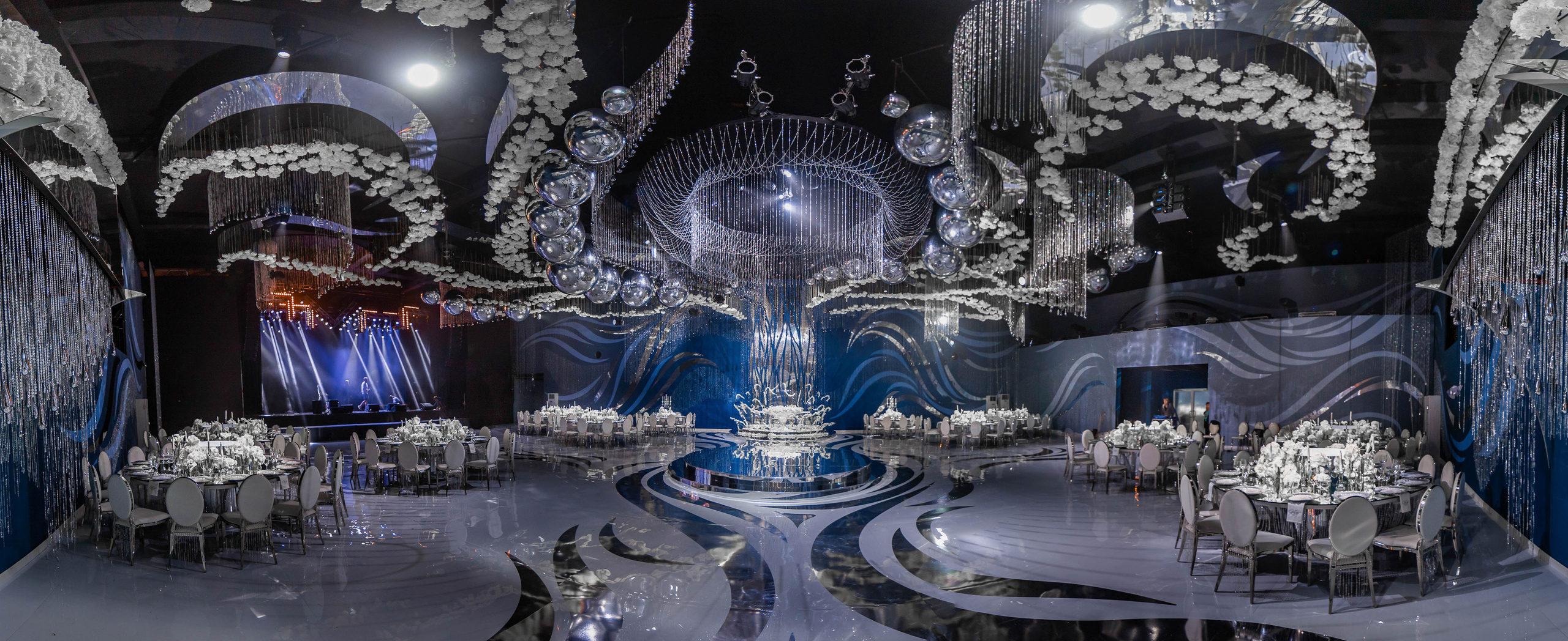 Шатер у Константиновского дворца. NesterovaMaria.ru