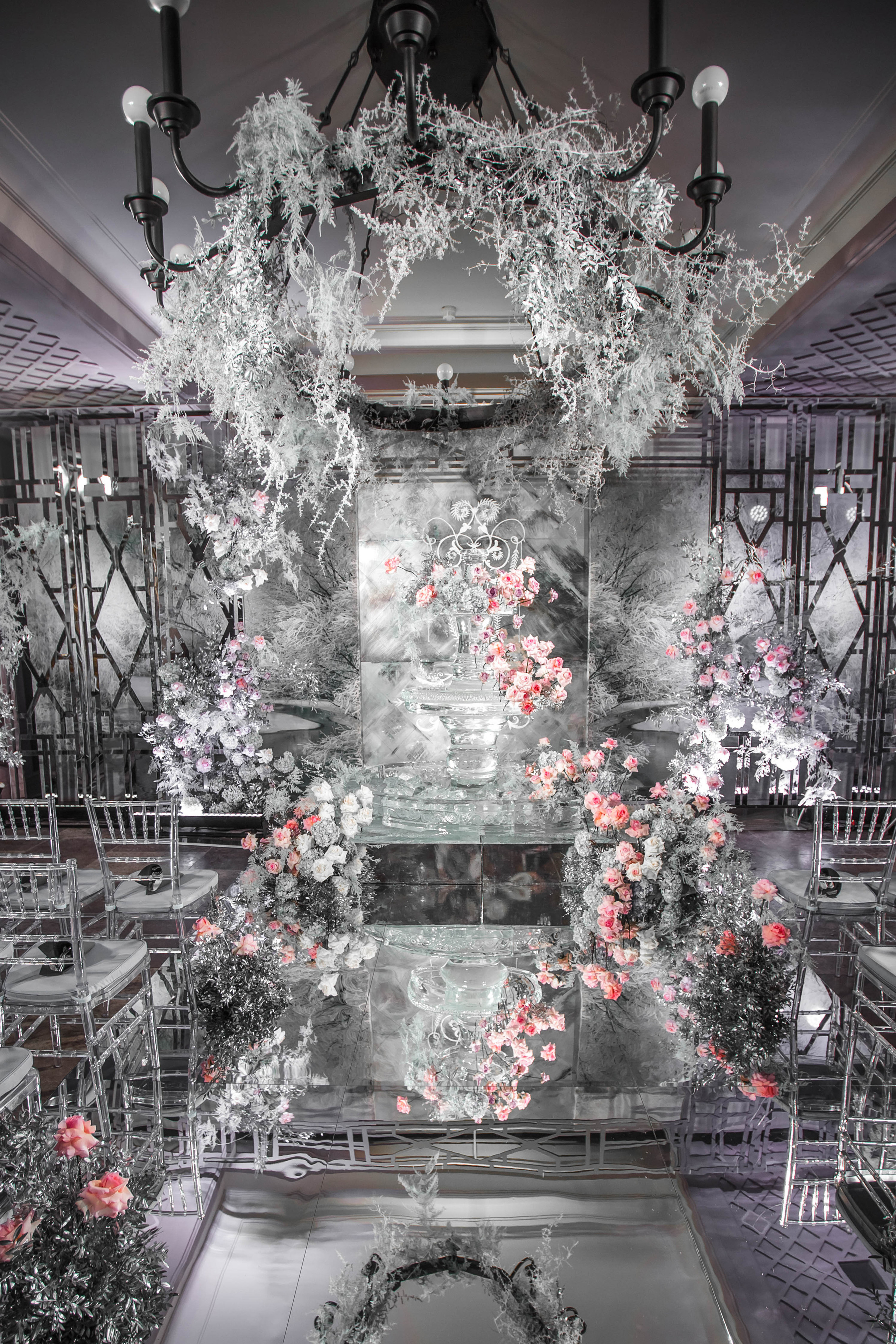 Ледяной декор в замке БИП. NesterovaMaria.ru