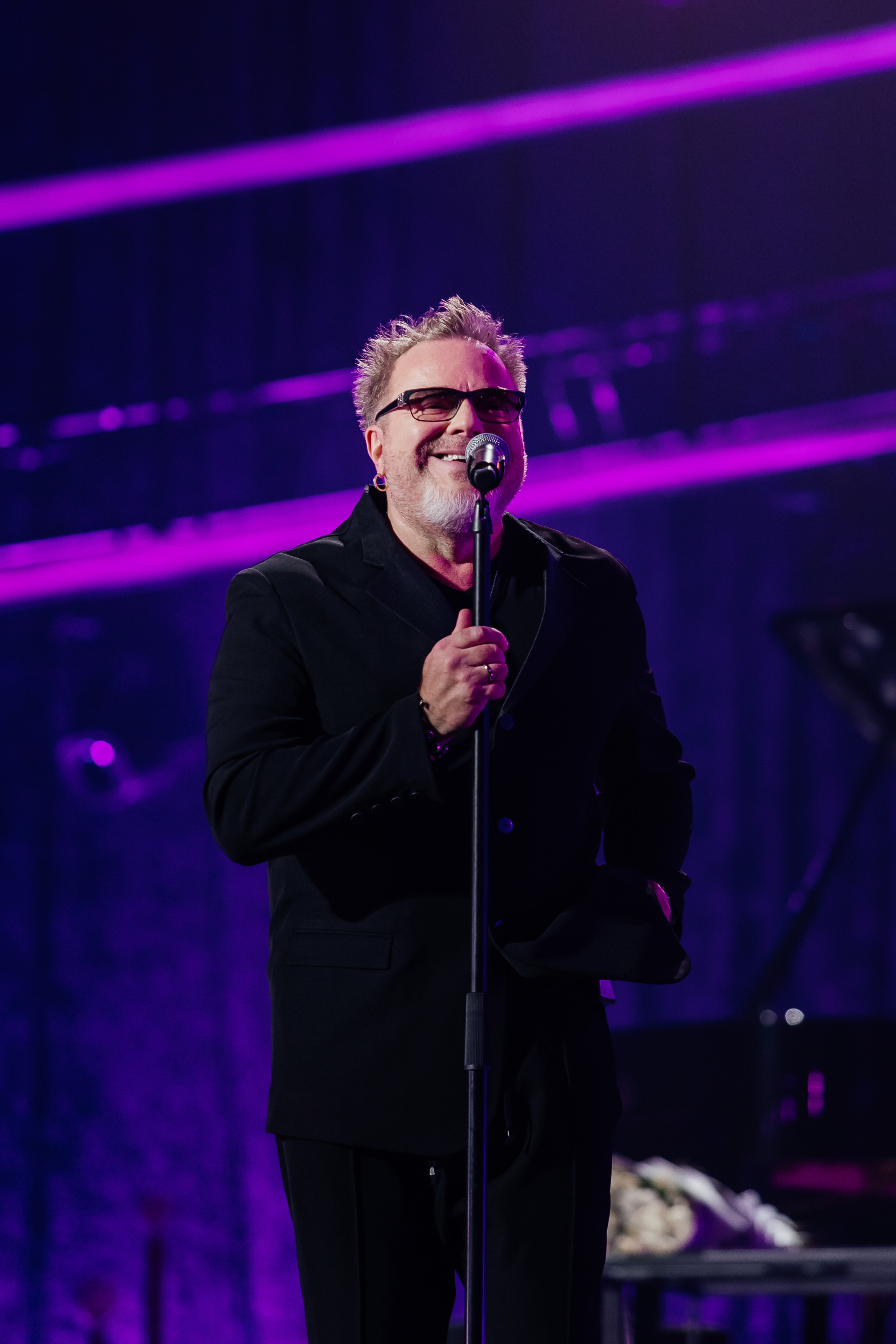 Песни Виктора Резника. Светский фотограф — Анисина Ирина