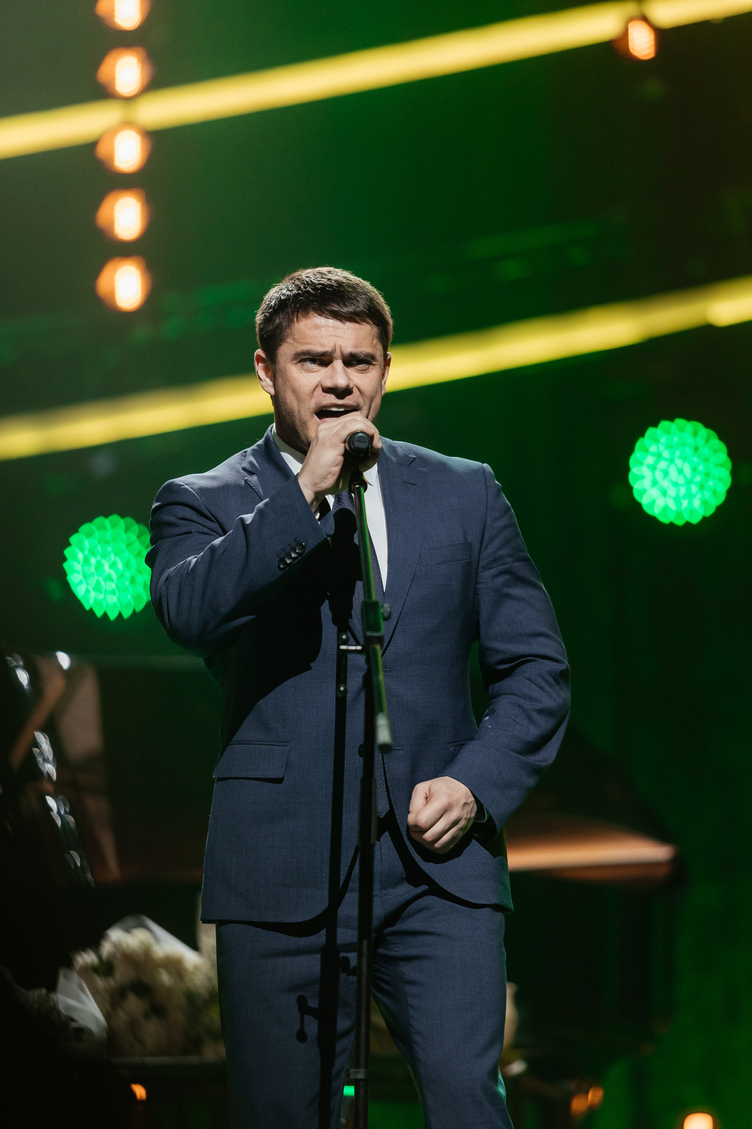 Песни Виктора Резника. Светский фотограф — Анисина Ирина