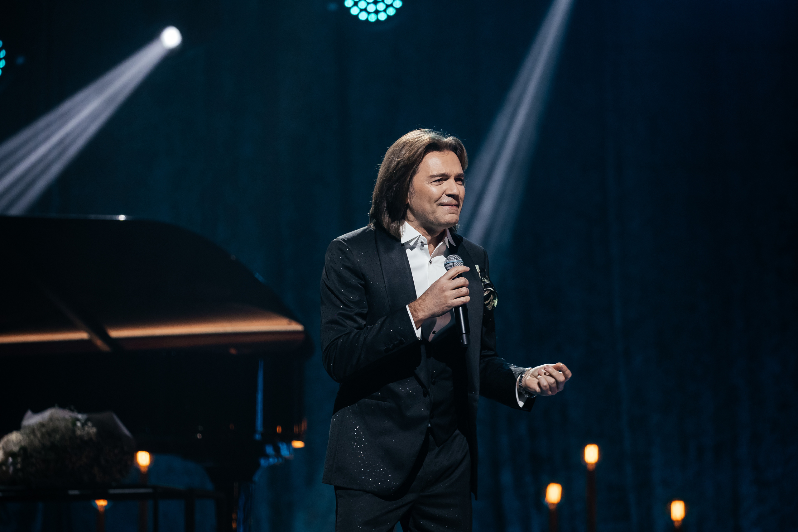 Песни Виктора Резника. Светский фотограф — Анисина Ирина