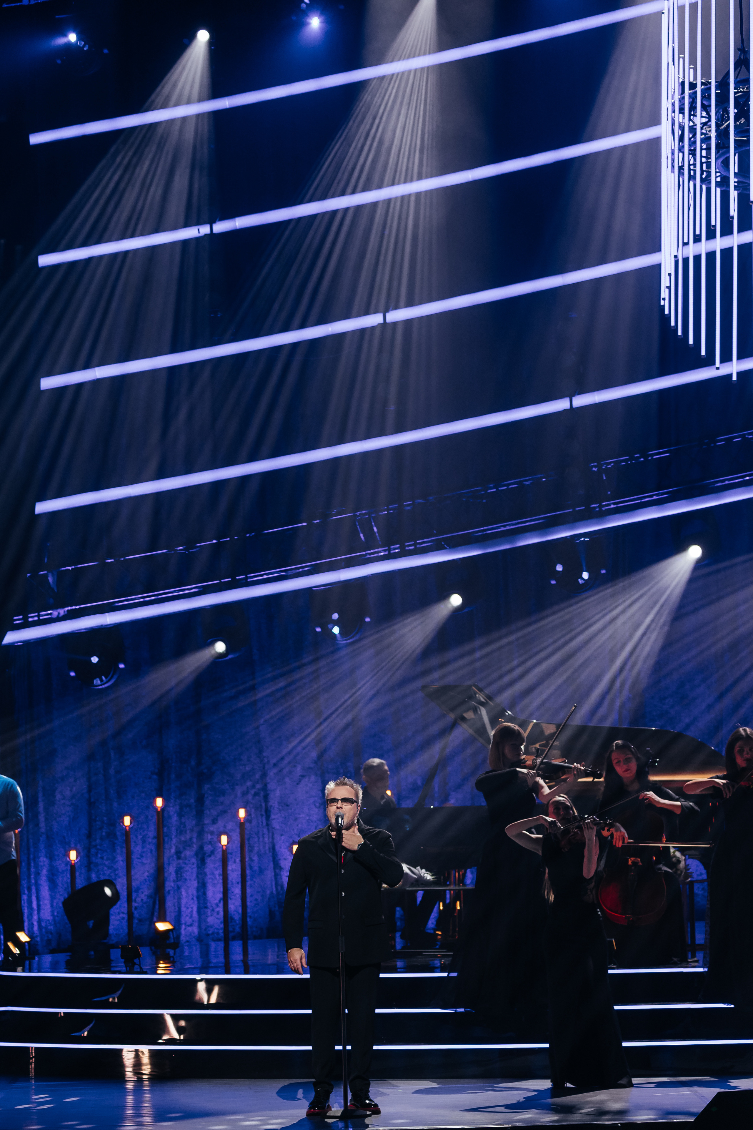 Песни Виктора Резника. Светский фотограф — Анисина Ирина