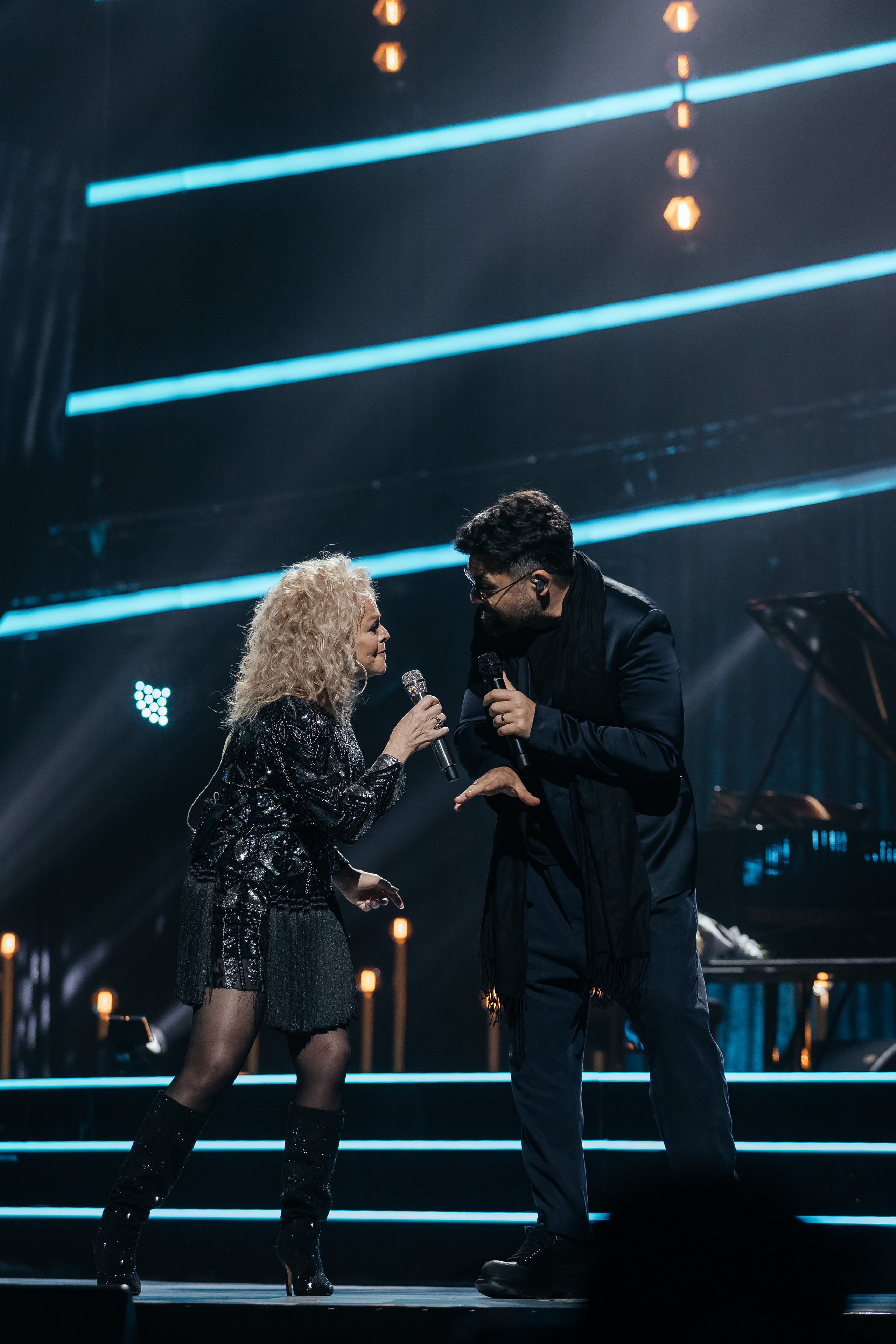 Песни Виктора Резника. Светский фотограф — Анисина Ирина