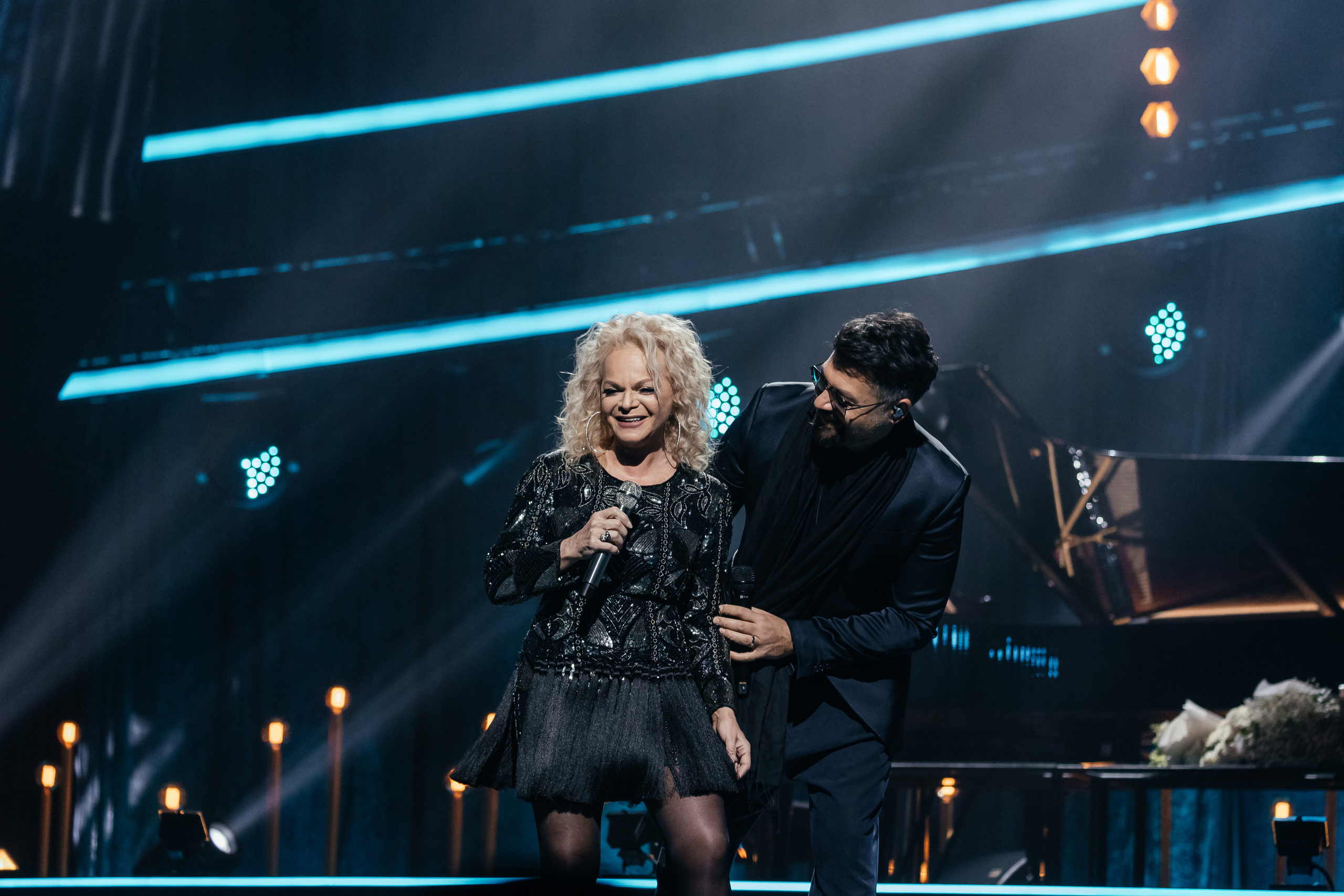 Песни Виктора Резника. Светский фотограф — Анисина Ирина