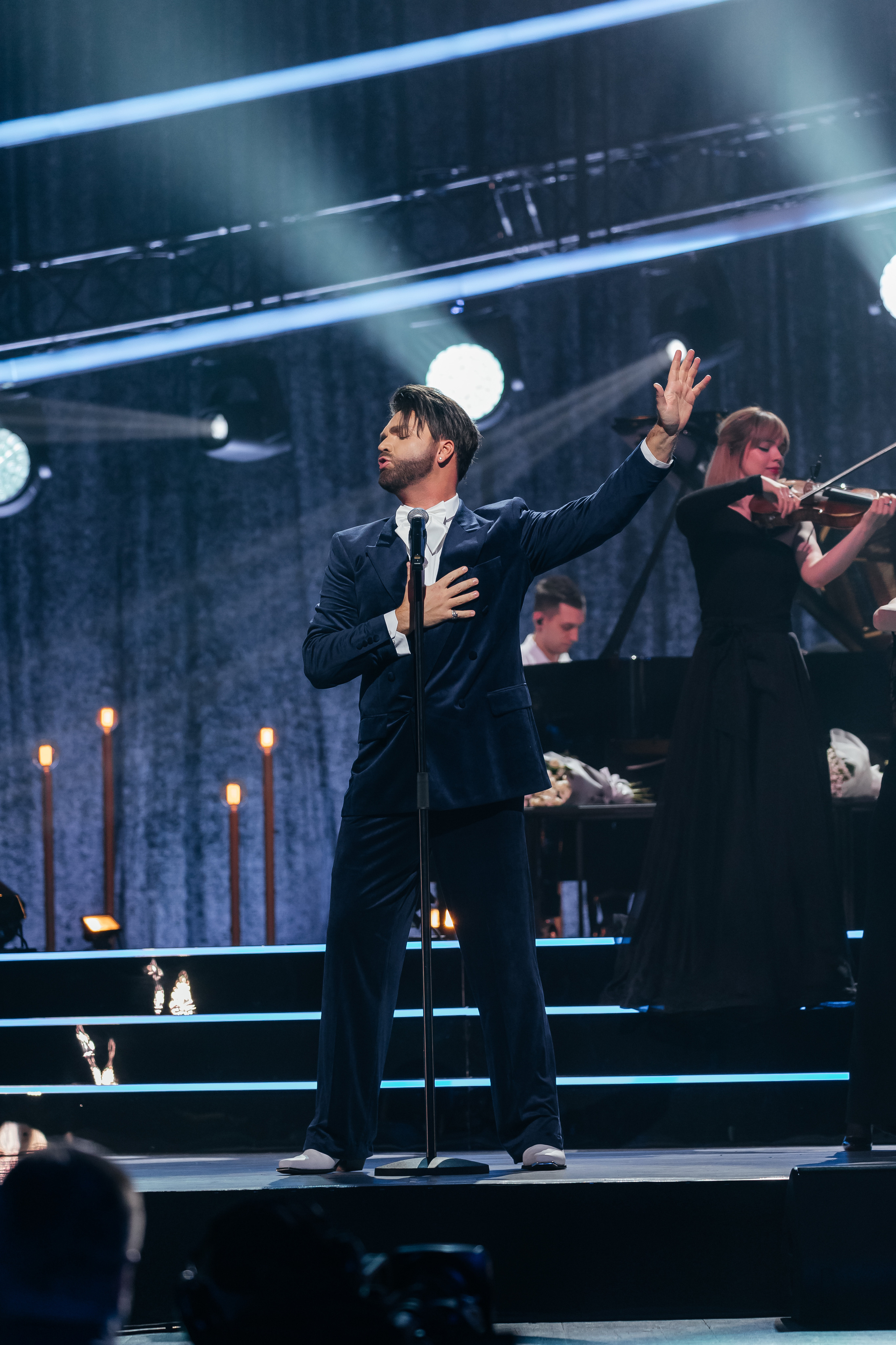 Песни Виктора Резника. Светский фотограф — Анисина Ирина