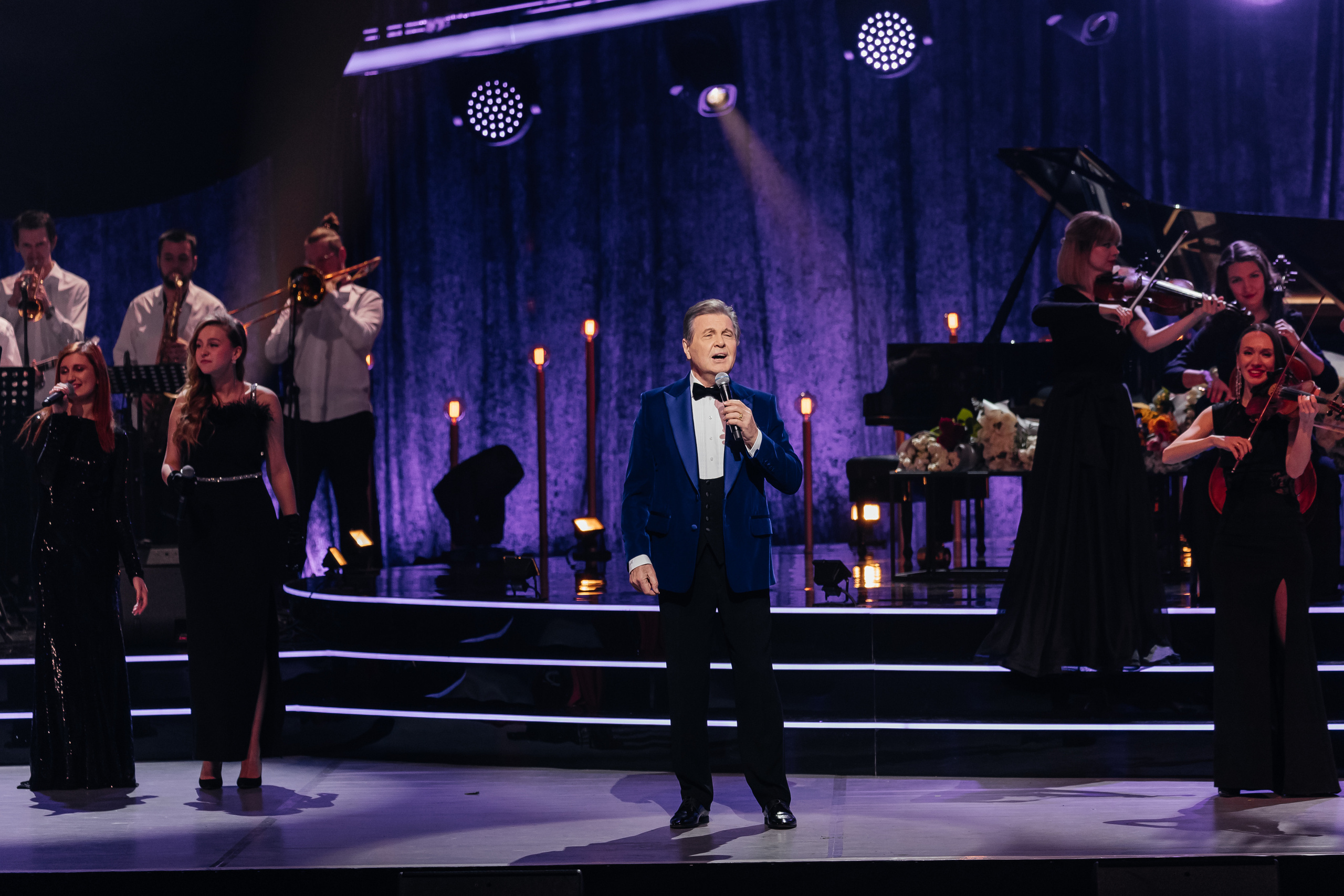 Песни Виктора Резника. Светский фотограф — Анисина Ирина