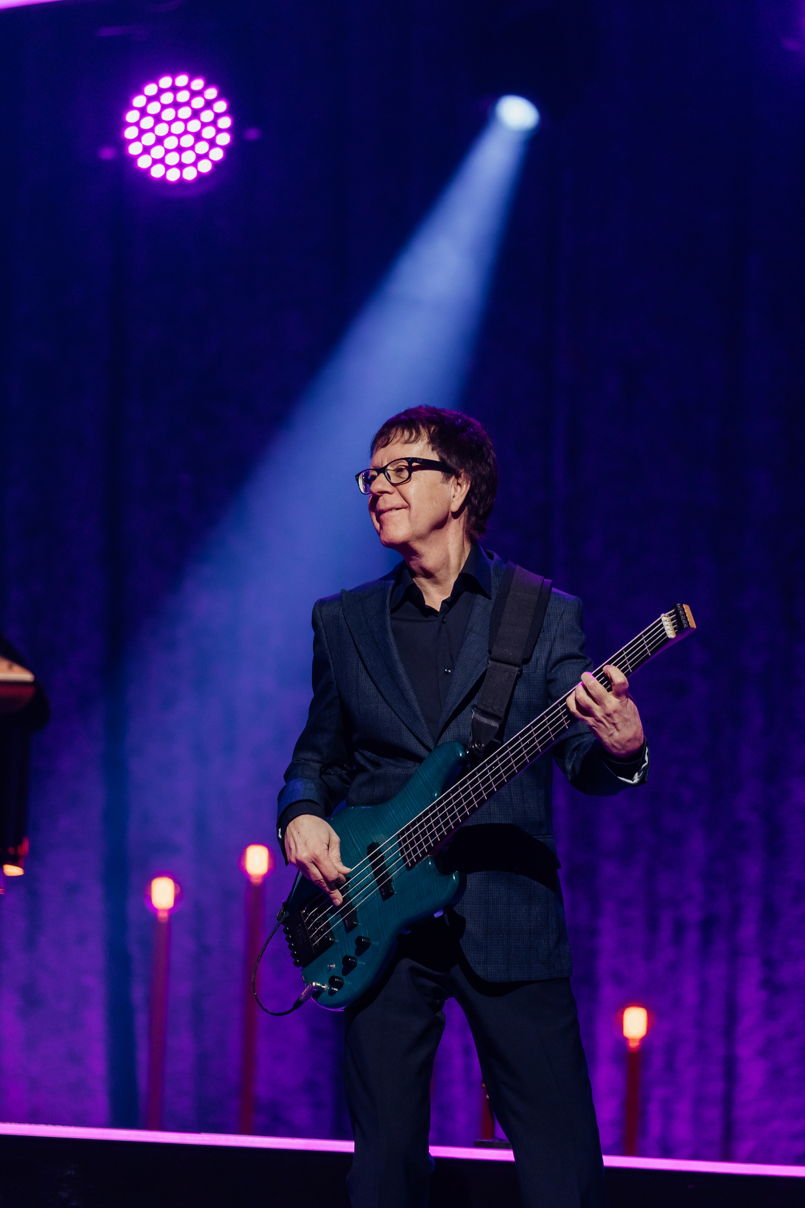 Песни Виктора Резника. Светский фотограф — Анисина Ирина