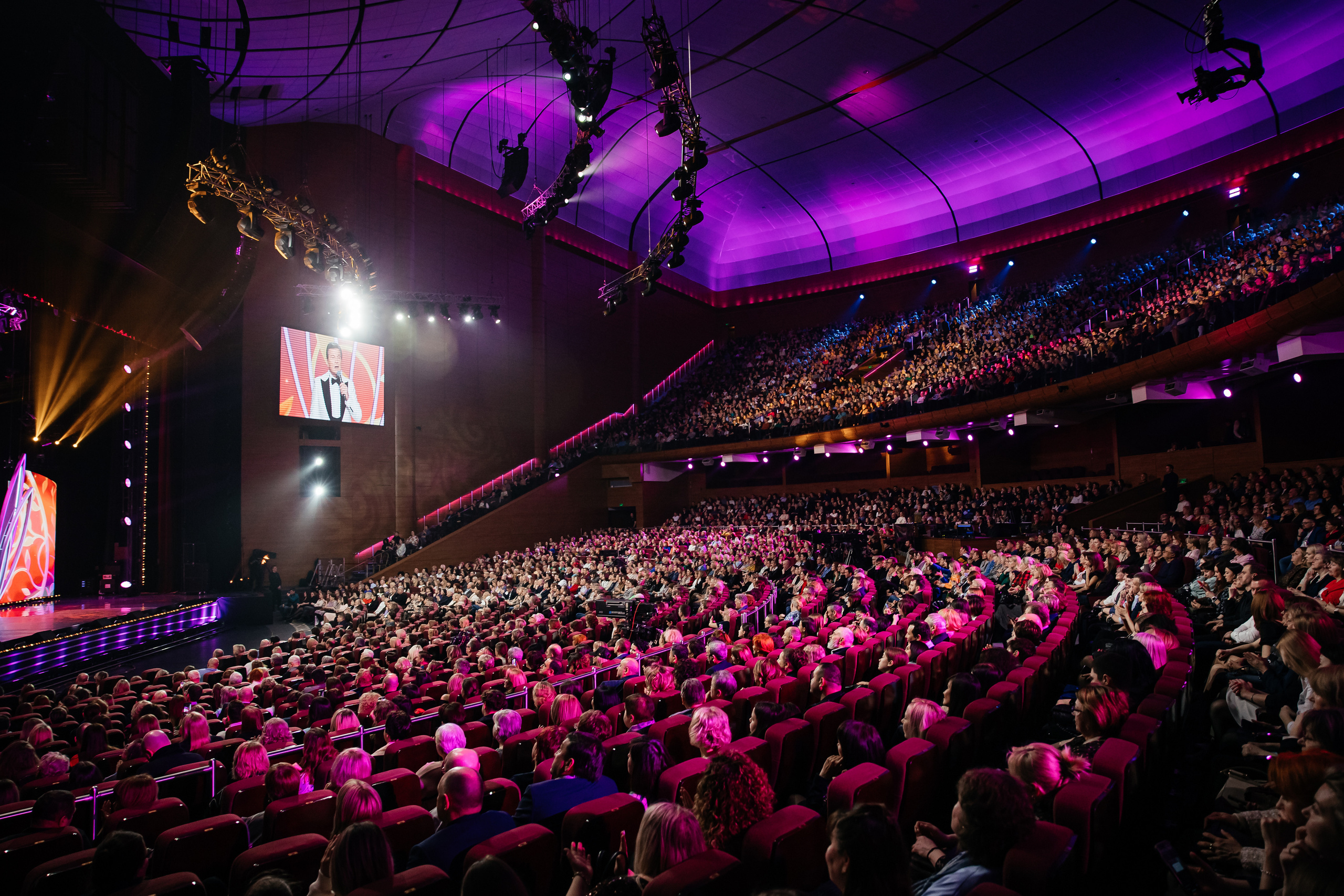 О чем поют 8 Марта. Светский фотограф — Анисина Ирина