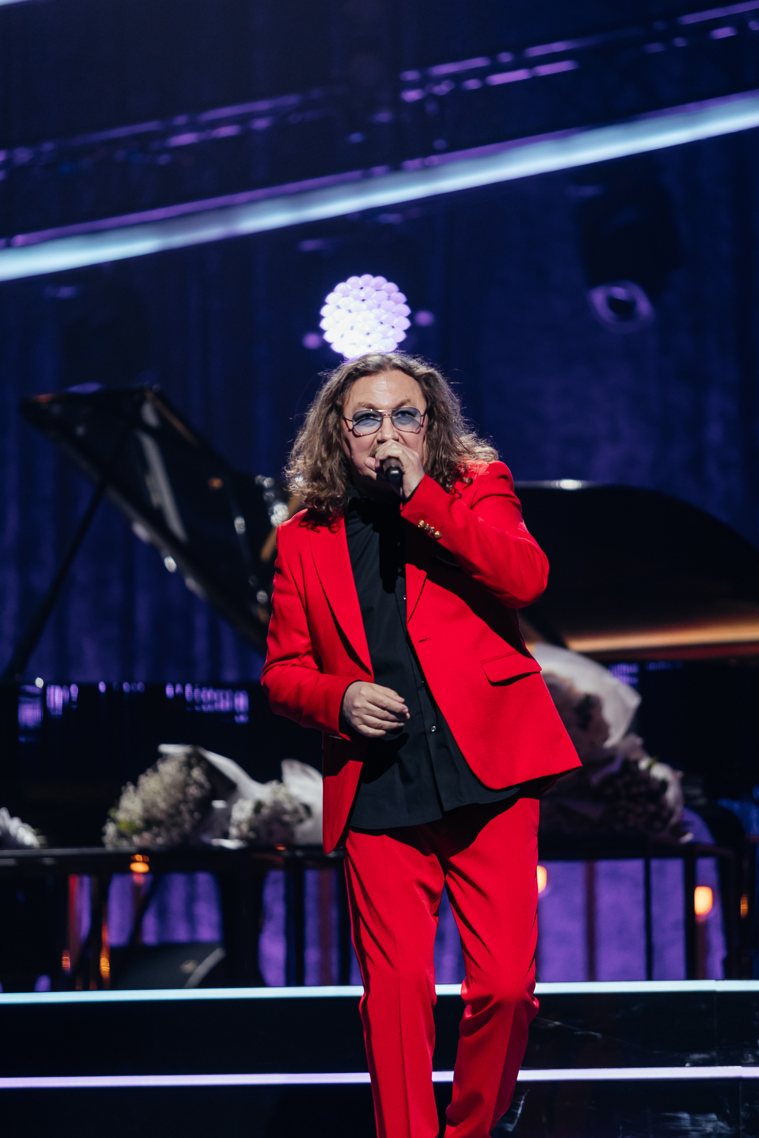 Песни Виктора Резника. Светский фотограф — Анисина Ирина