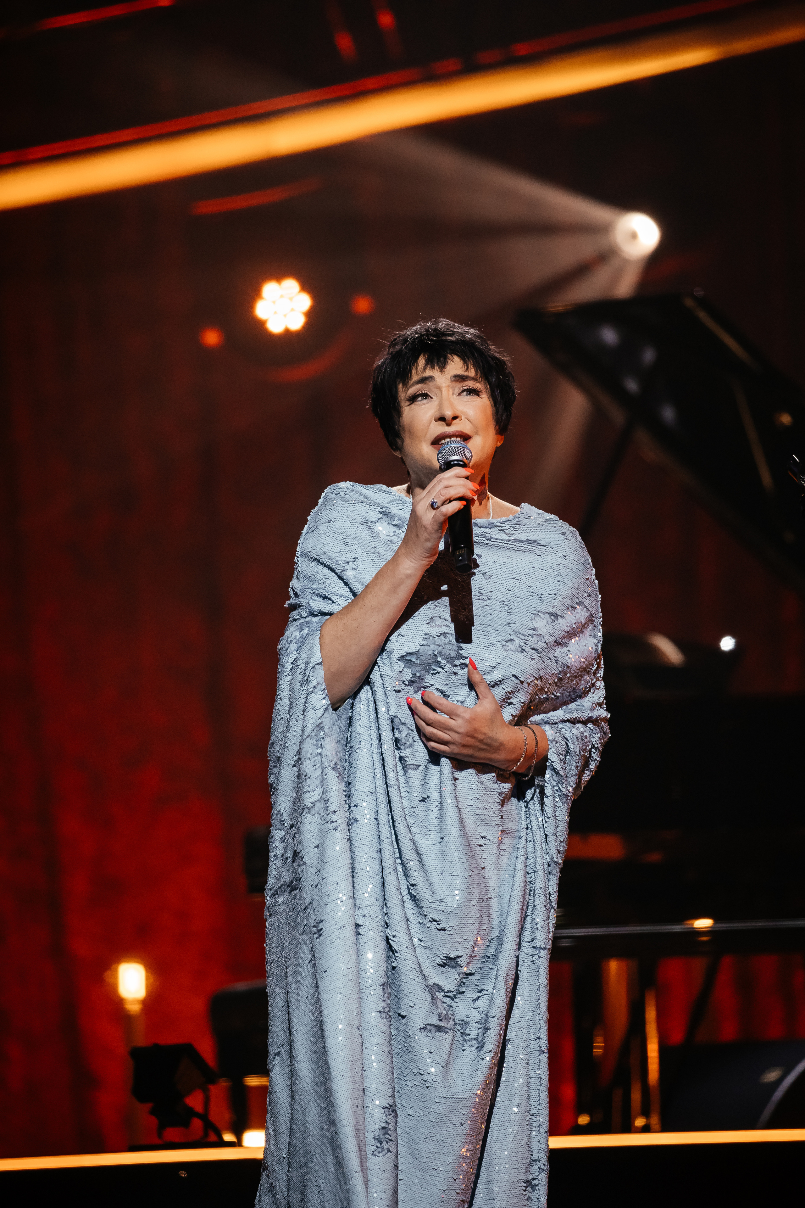 Песни Виктора Резника. Светский фотограф — Анисина Ирина