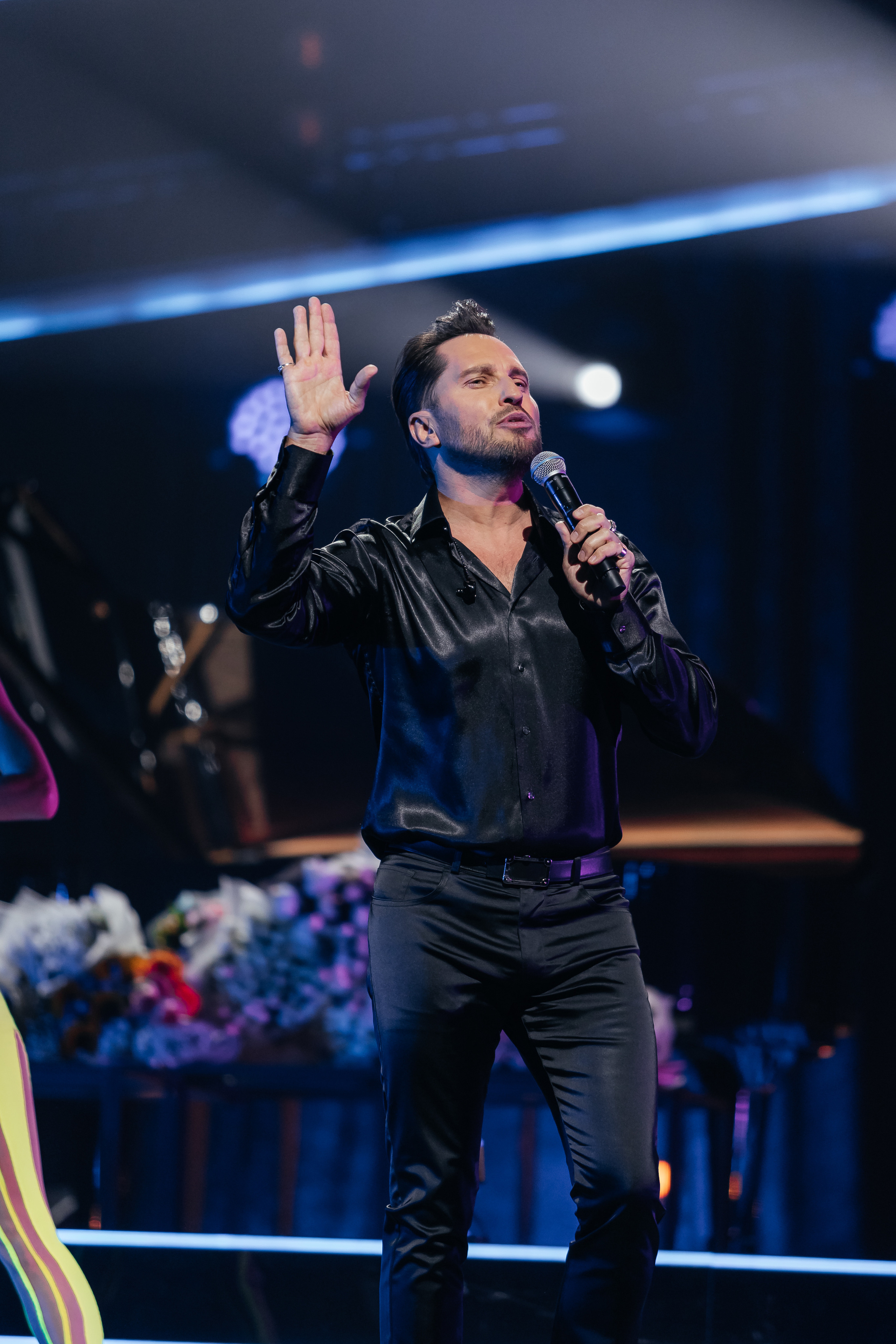 Песни Виктора Резника. Светский фотограф — Анисина Ирина