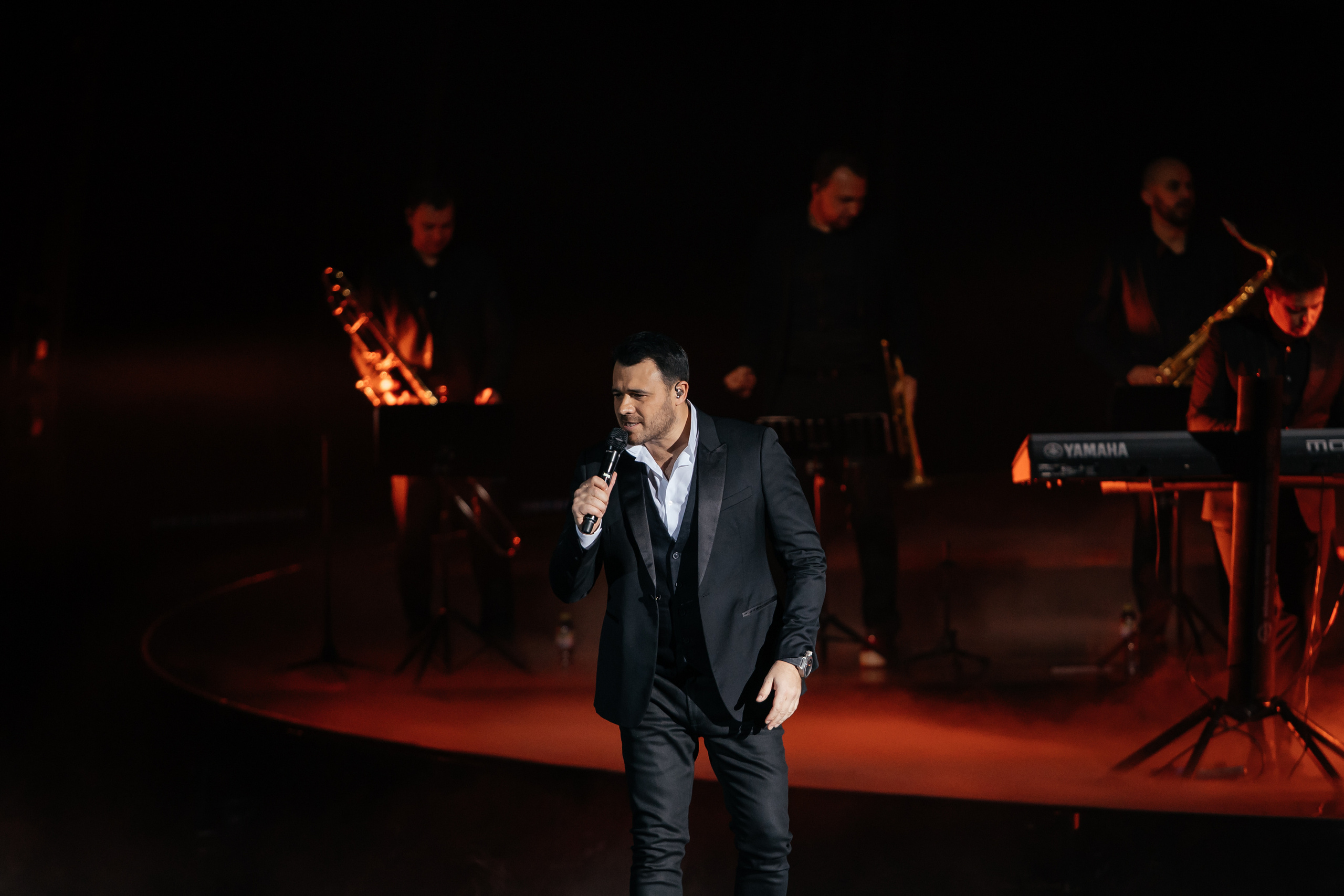 Эмин. Светский фотограф — Анисина Ирина