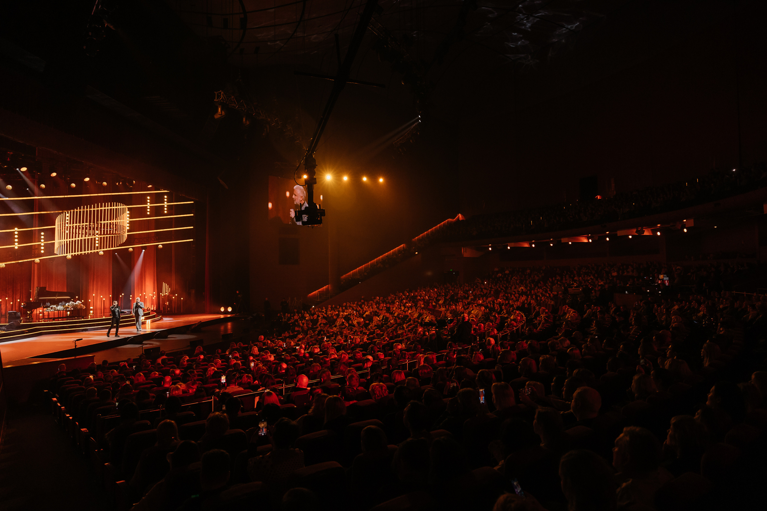 Песни Виктора Резника. Светский фотограф — Анисина Ирина