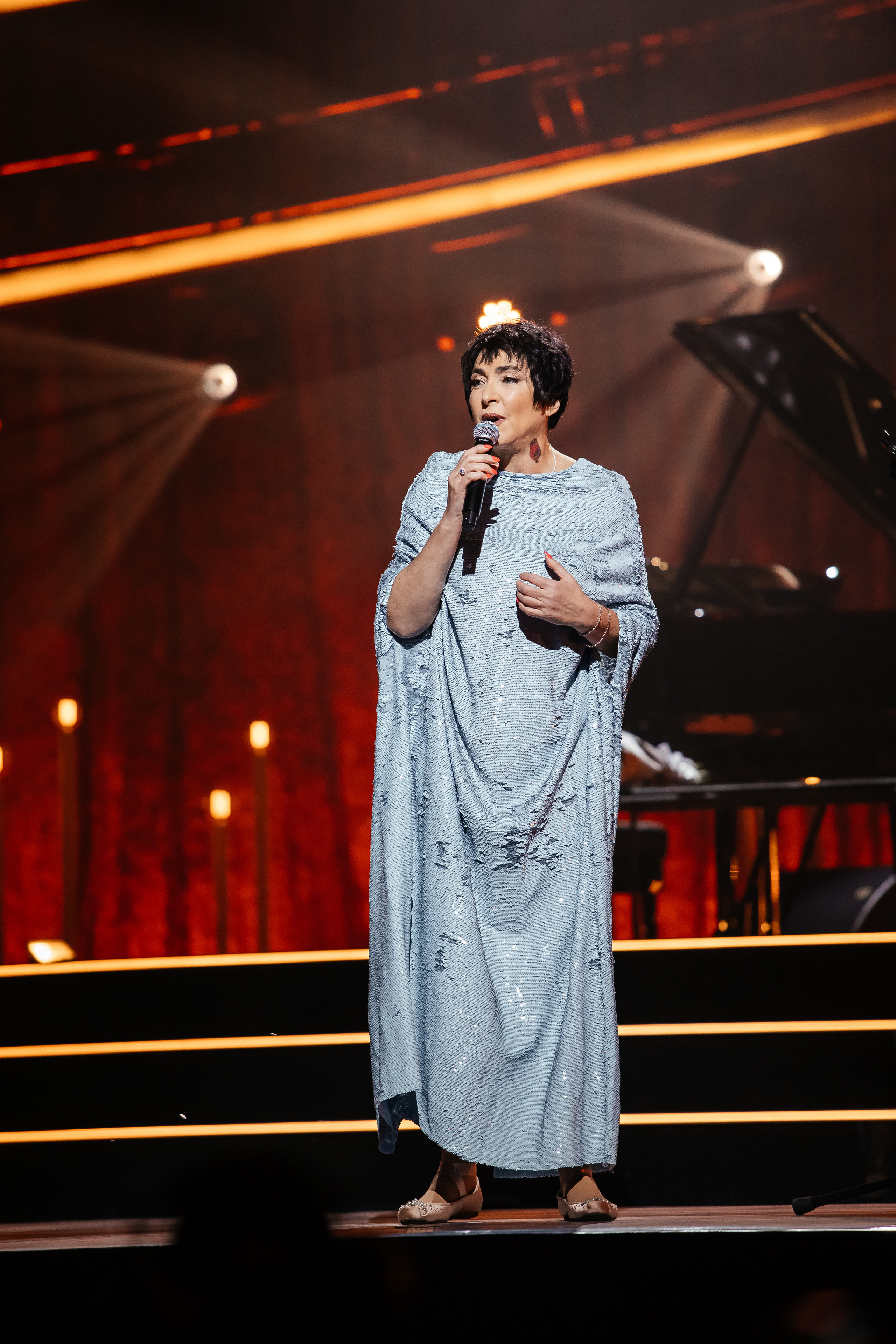 Песни Виктора Резника. Светский фотограф — Анисина Ирина