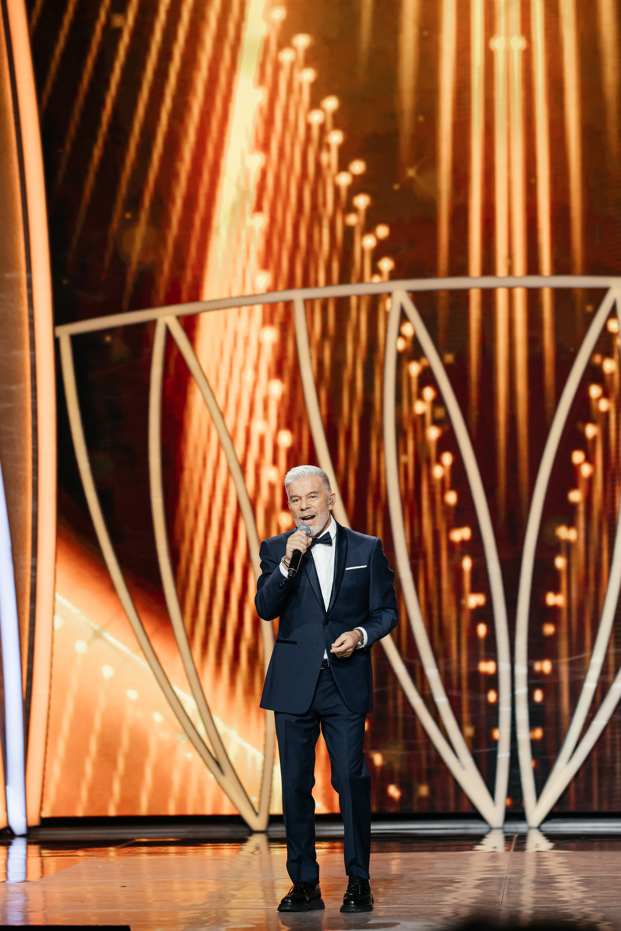 О чем поют 8 Марта. Светский фотограф — Анисина Ирина