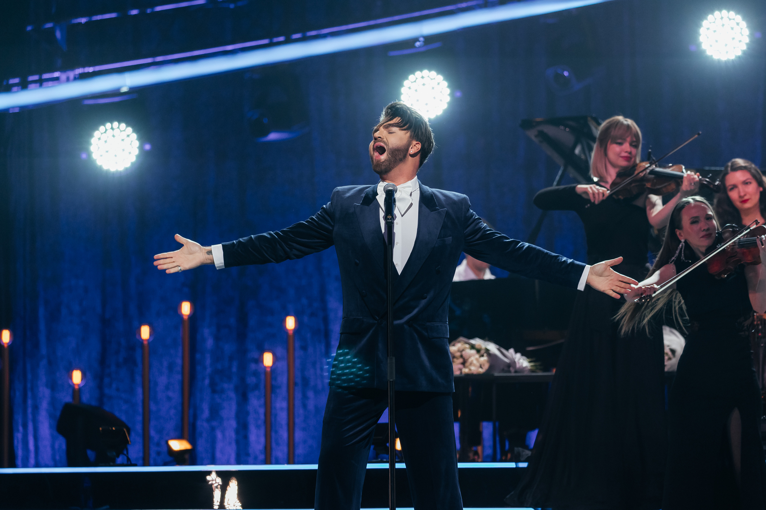 Песни Виктора Резника. Светский фотограф — Анисина Ирина