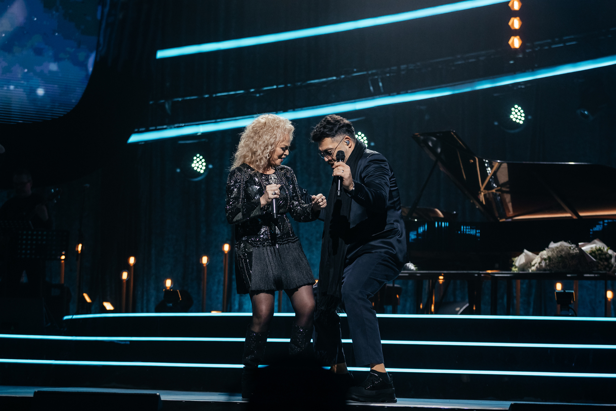 Песни Виктора Резника. Светский фотограф — Анисина Ирина