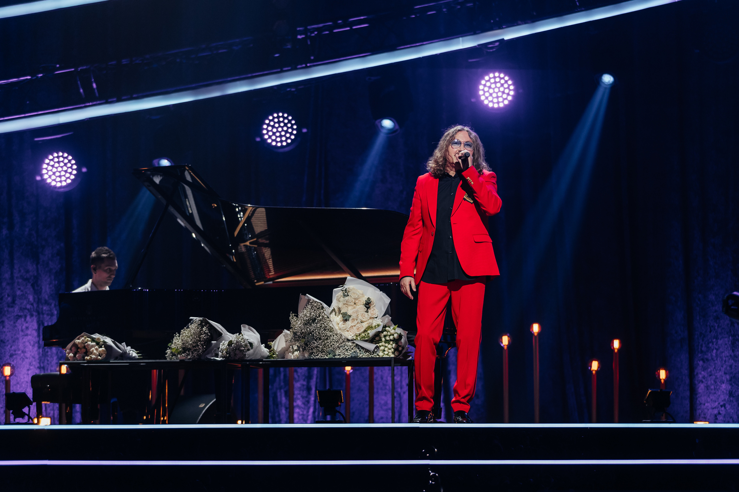 Песни Виктора Резника. Светский фотограф — Анисина Ирина