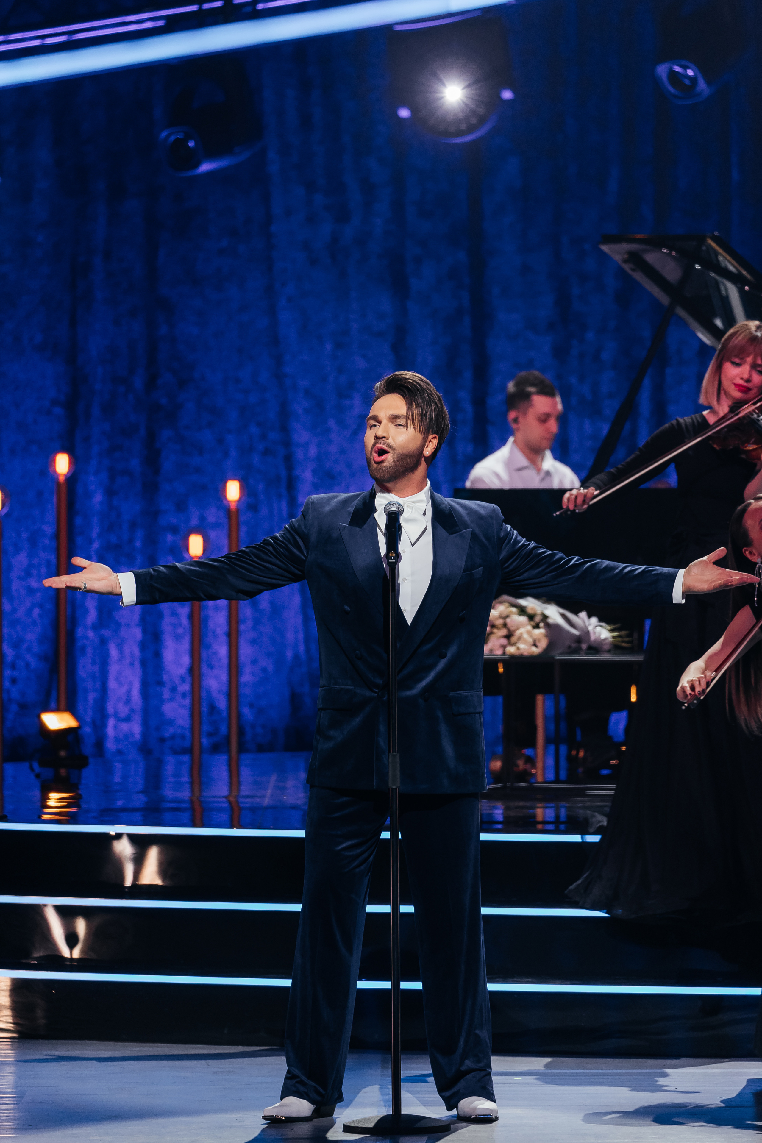 Песни Виктора Резника. Светский фотограф — Анисина Ирина