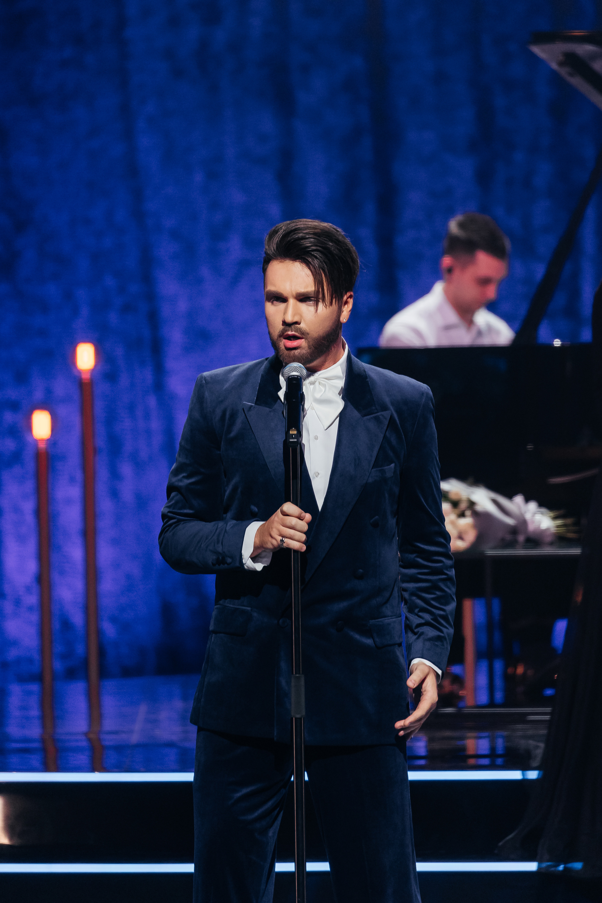 Песни Виктора Резника. Светский фотограф — Анисина Ирина