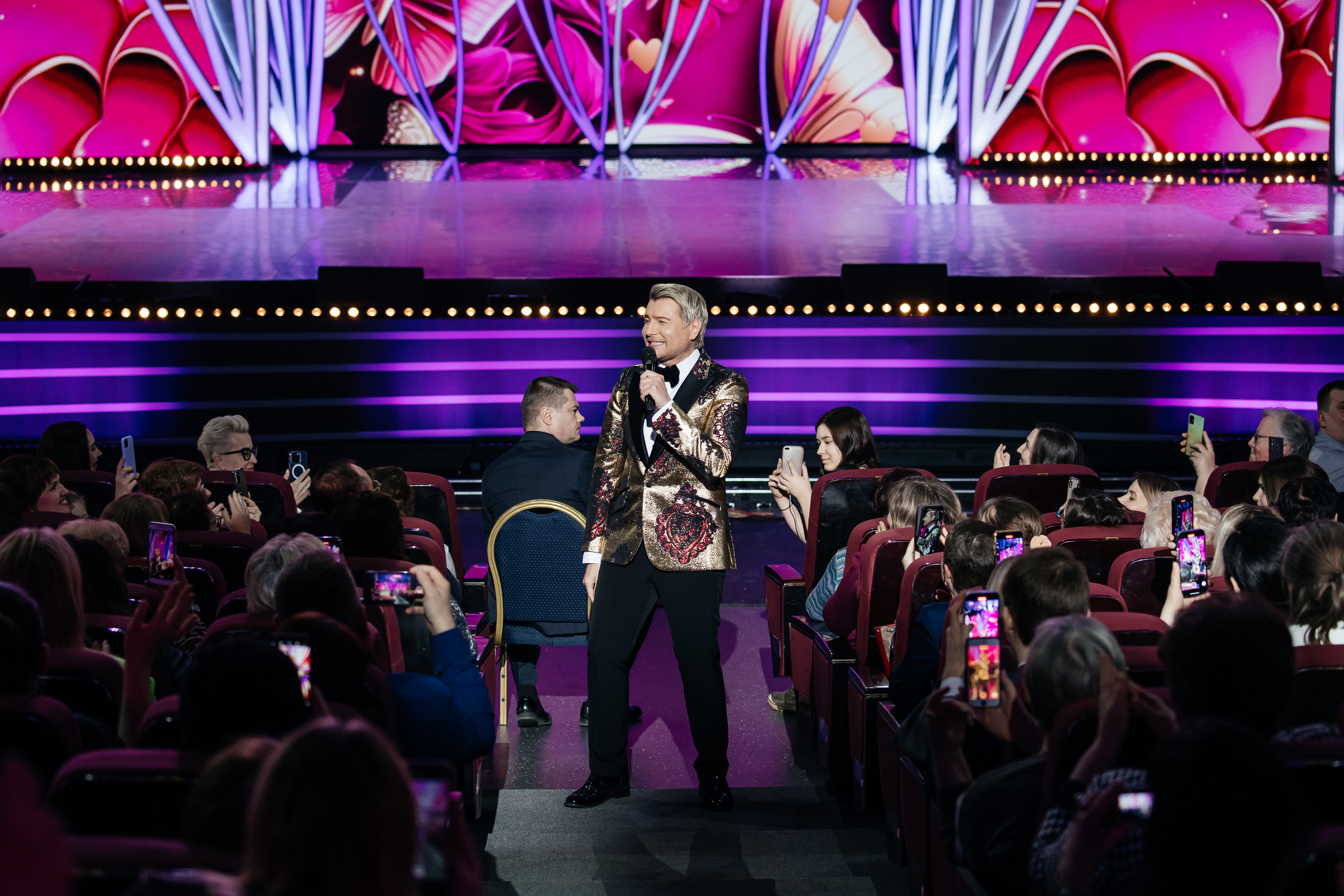 О чем поют 8 Марта. Светский фотограф — Анисина Ирина