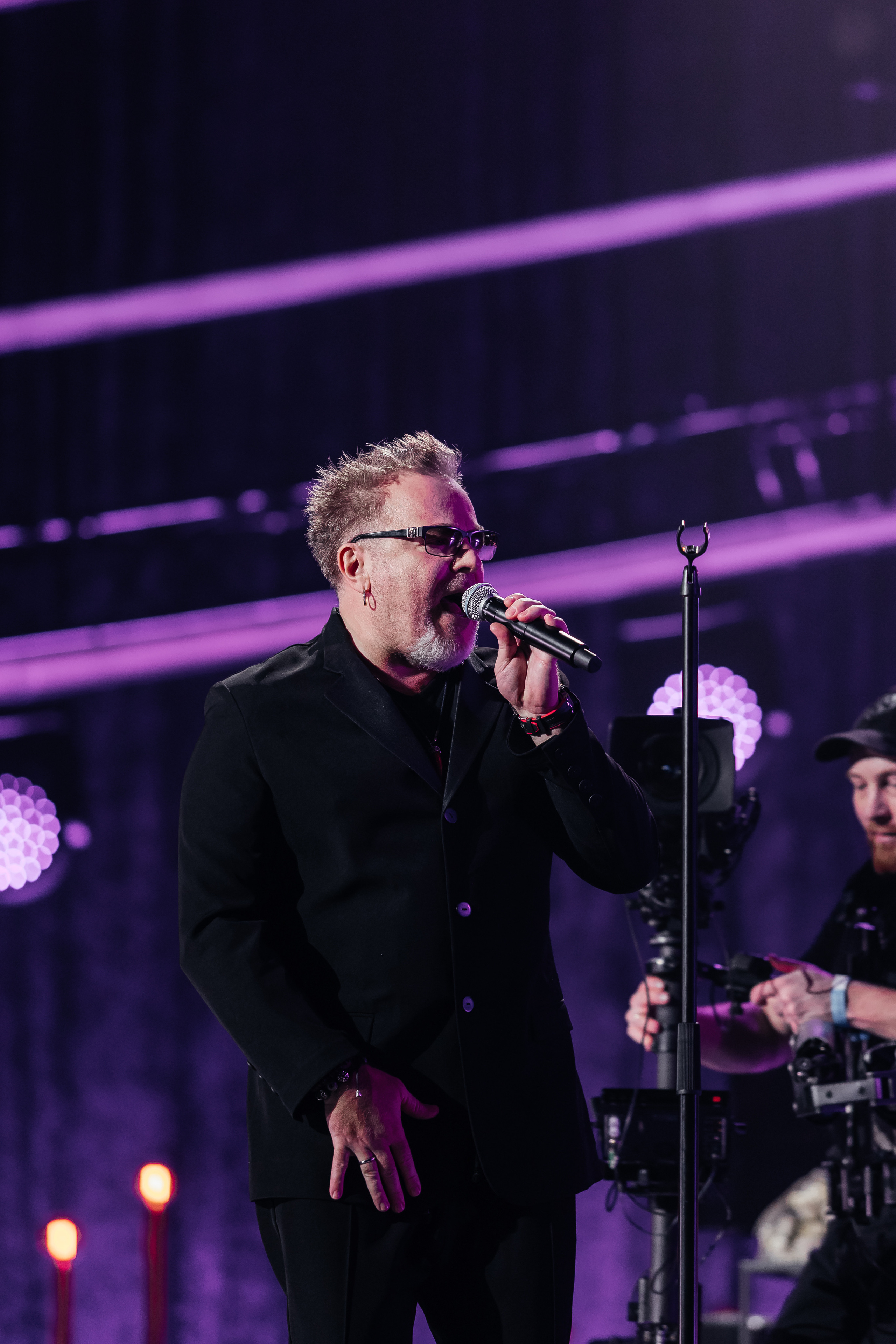 Песни Виктора Резника. Светский фотограф — Анисина Ирина