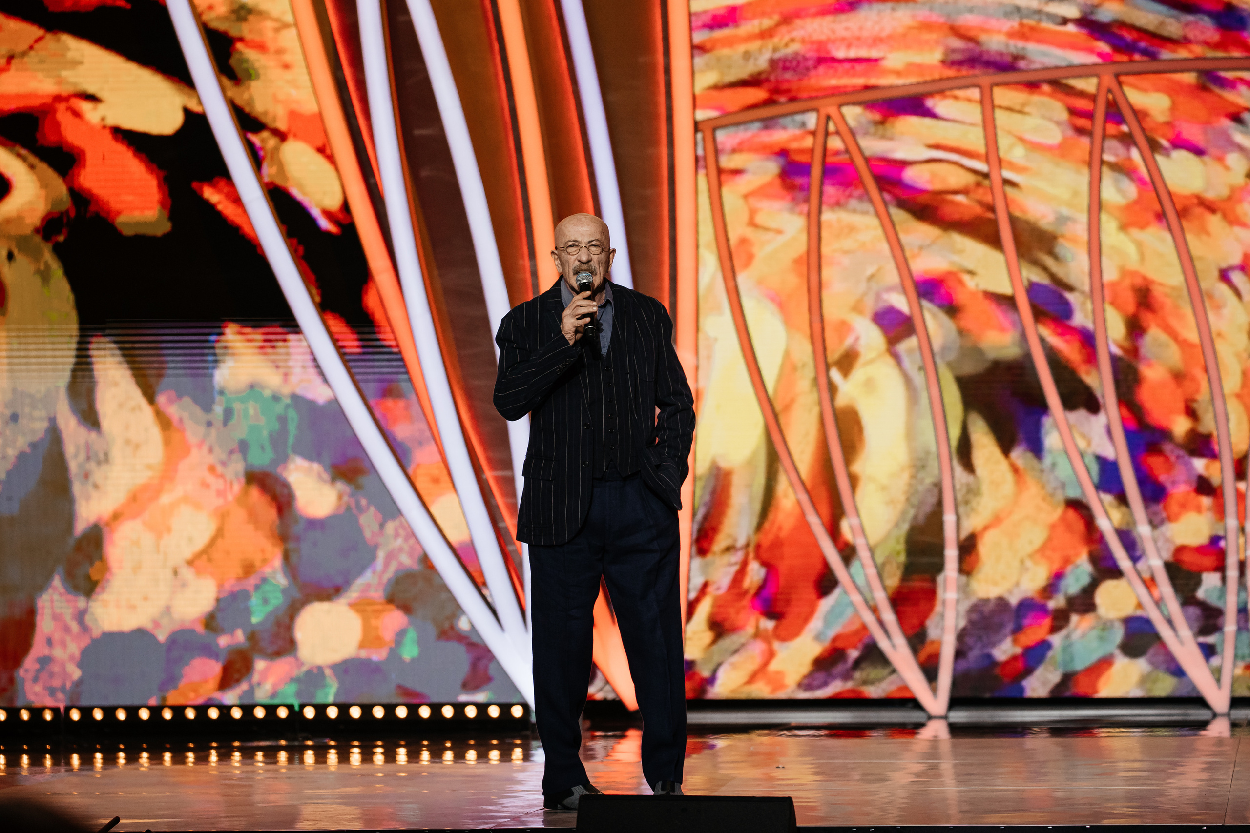 О чем поют 8 Марта. Светский фотограф — Анисина Ирина