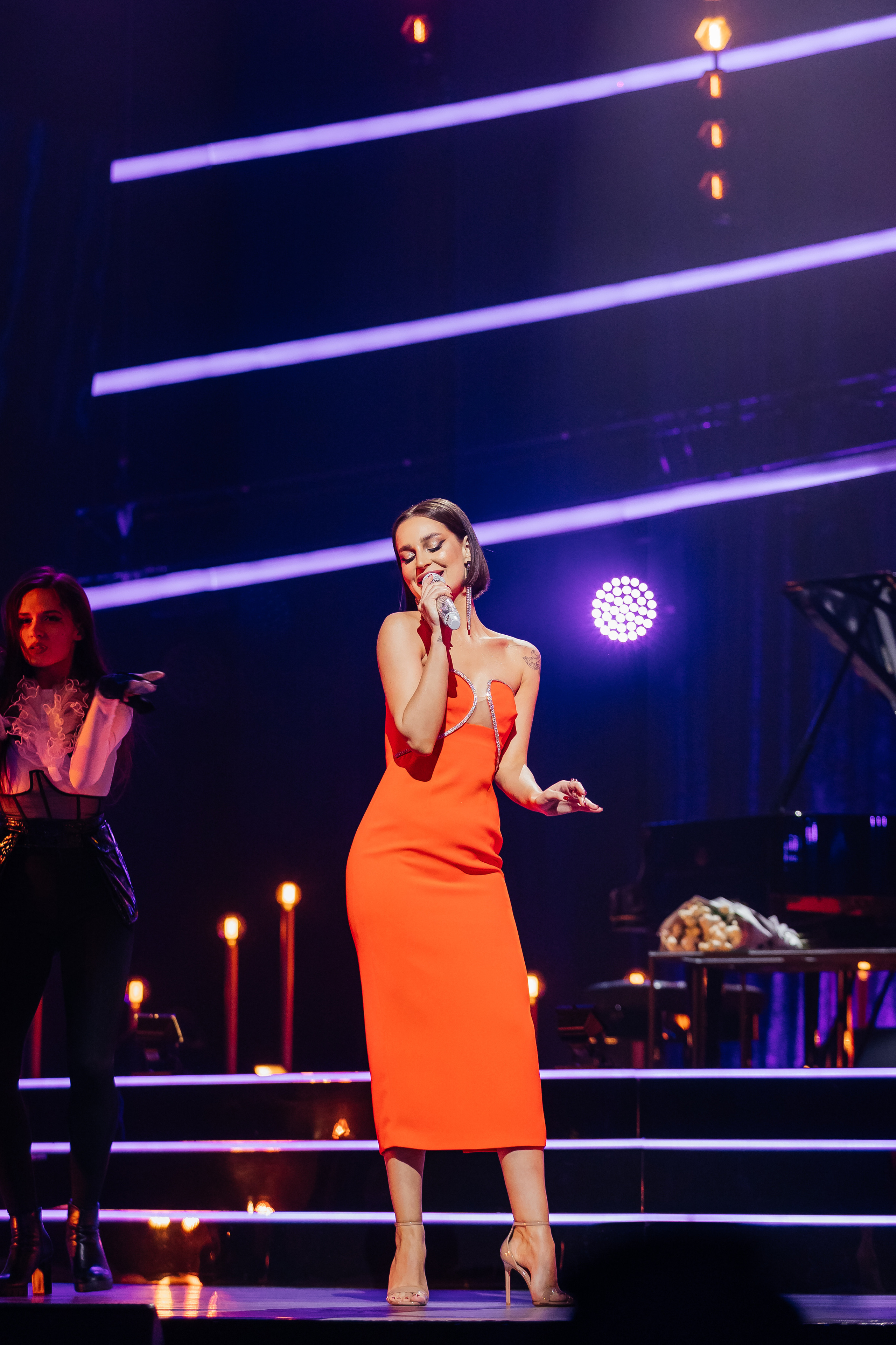 Песни Виктора Резника. Светский фотограф — Анисина Ирина