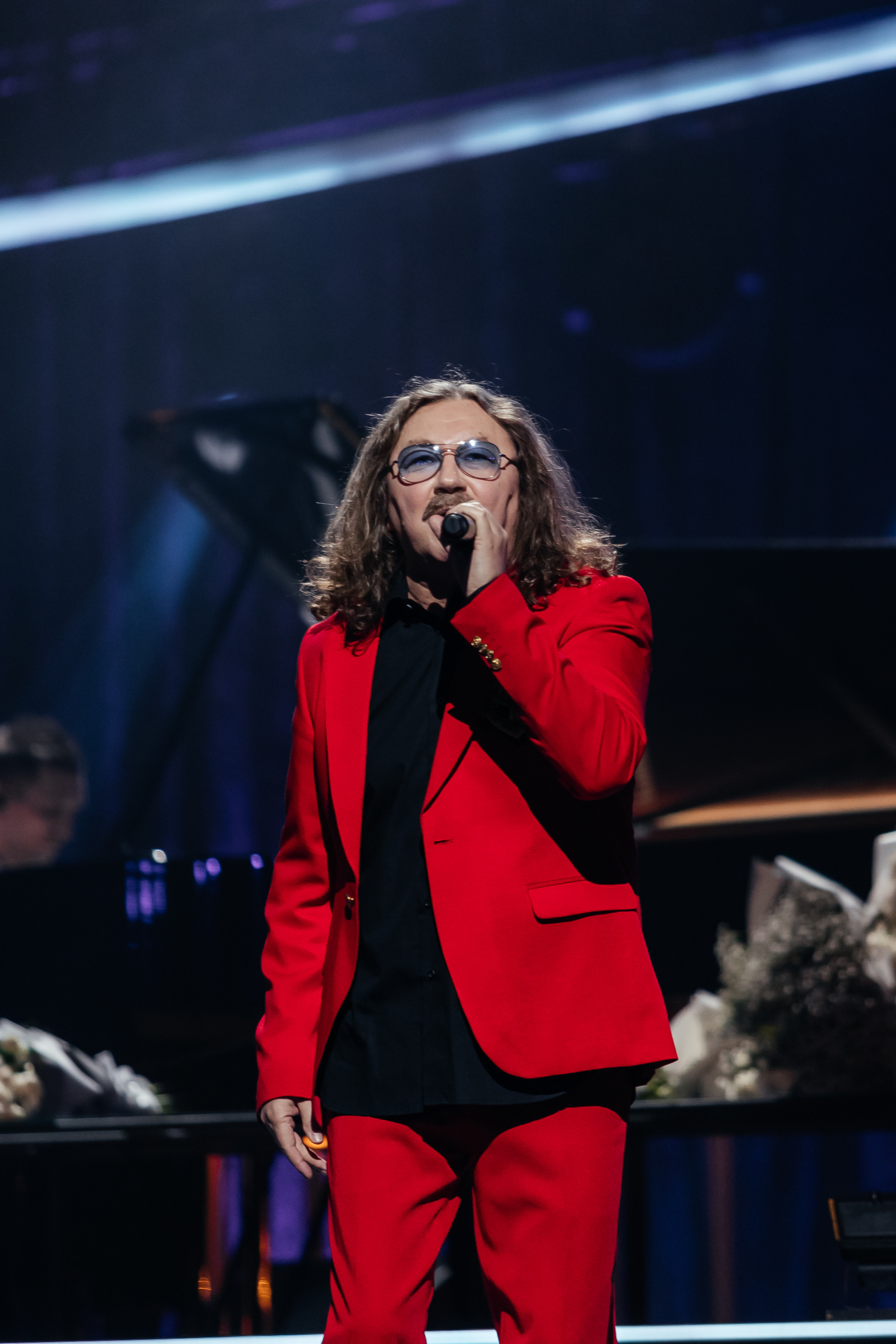 Песни Виктора Резника. Светский фотограф — Анисина Ирина