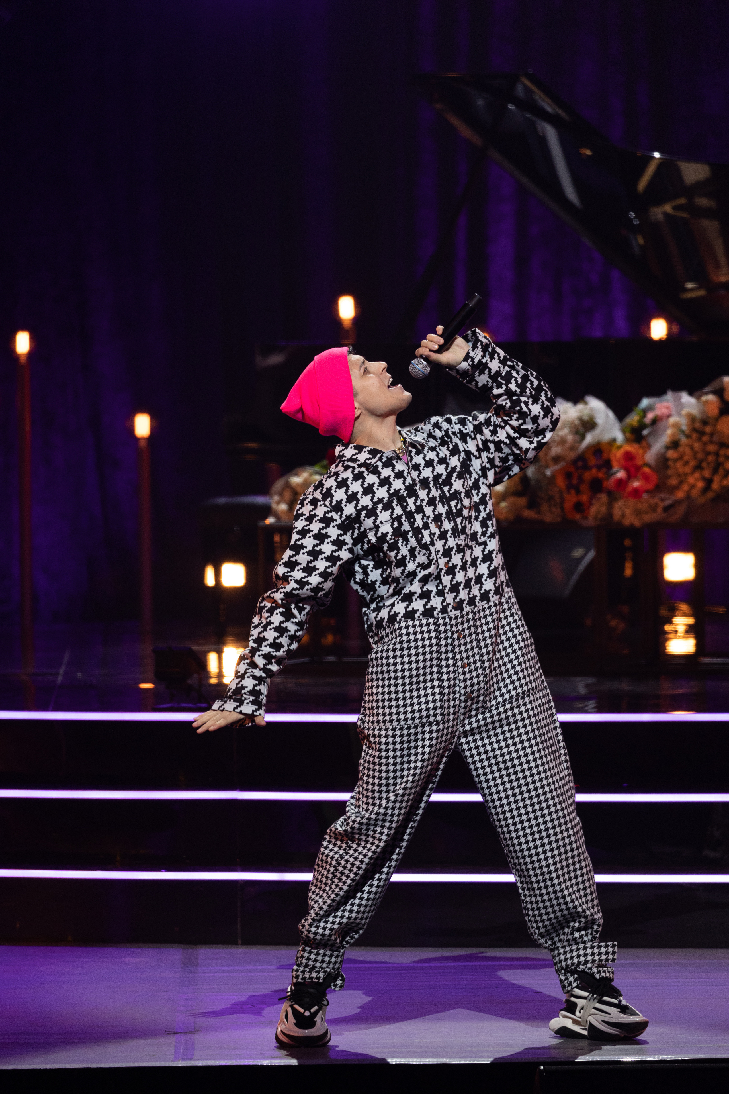 Песни Виктора Резника. Светский фотограф — Анисина Ирина