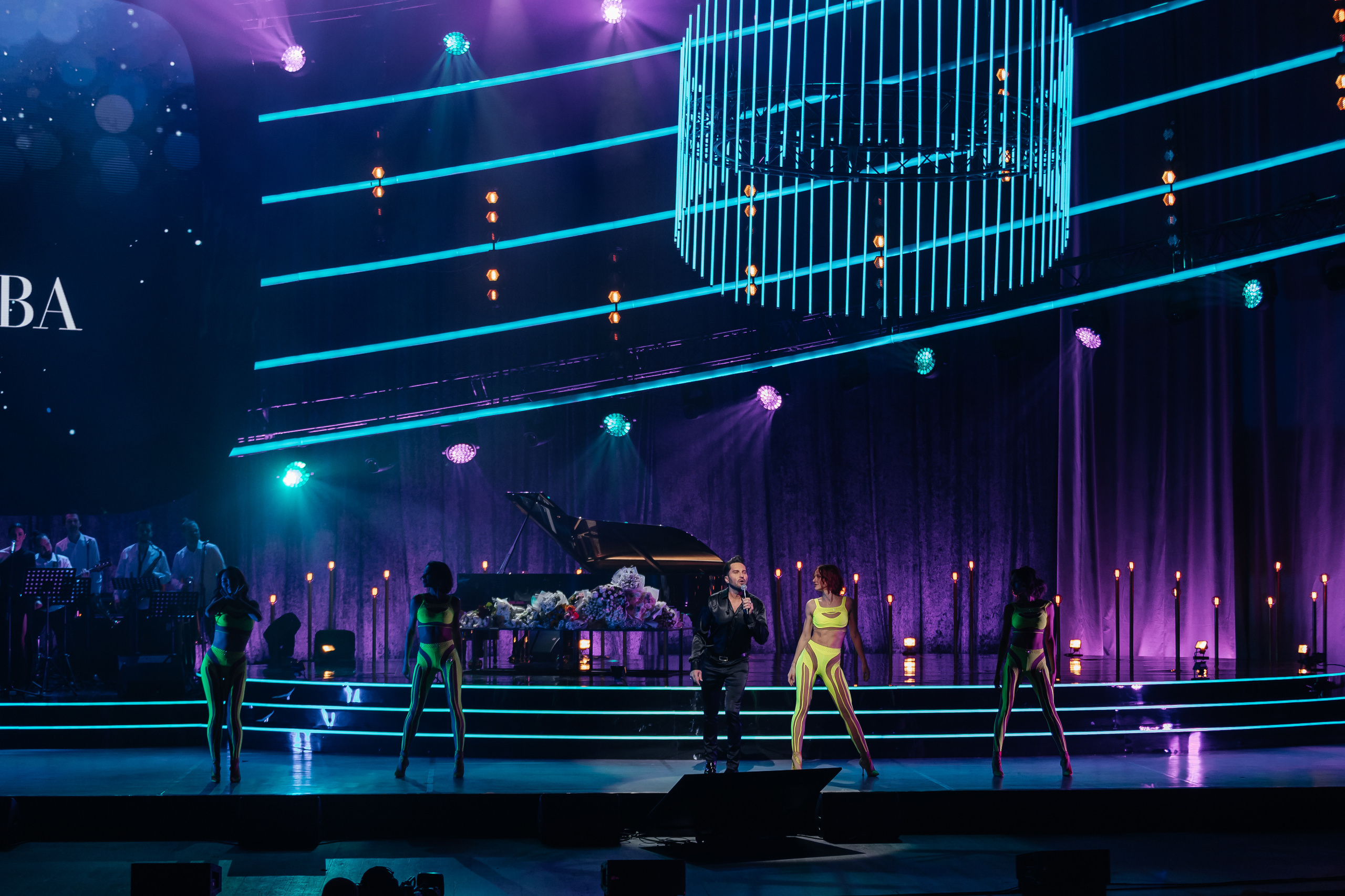 Песни Виктора Резника. Светский фотограф — Анисина Ирина