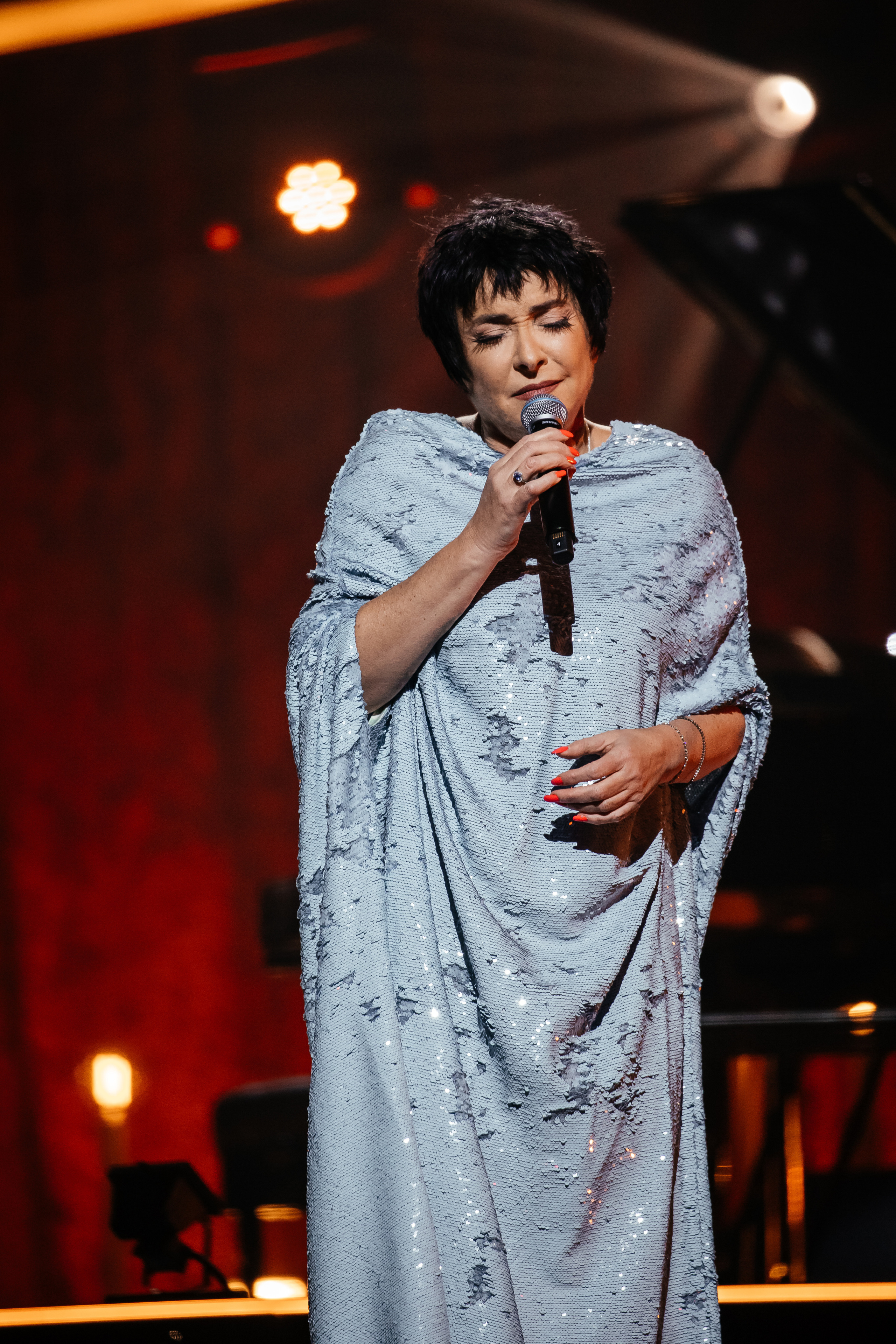 Песни Виктора Резника. Светский фотограф — Анисина Ирина