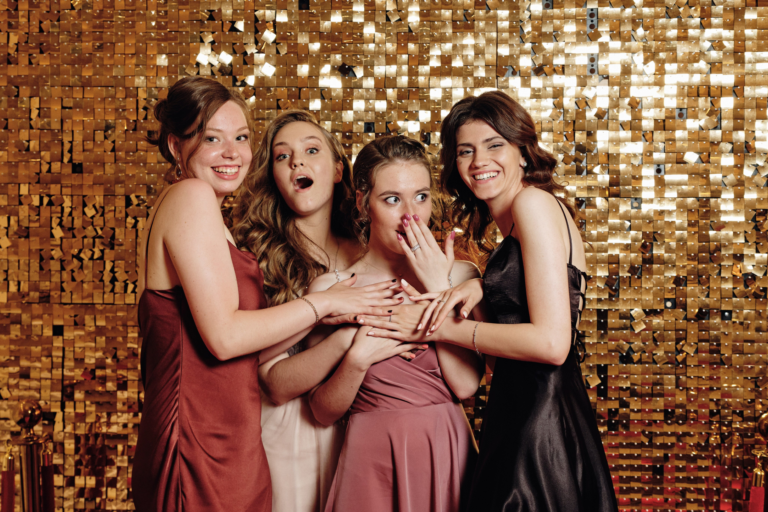 Фотограф на выпускной в СПб. Семейные и свадебные фотосессии в СПб, в студии, на улице, на природе