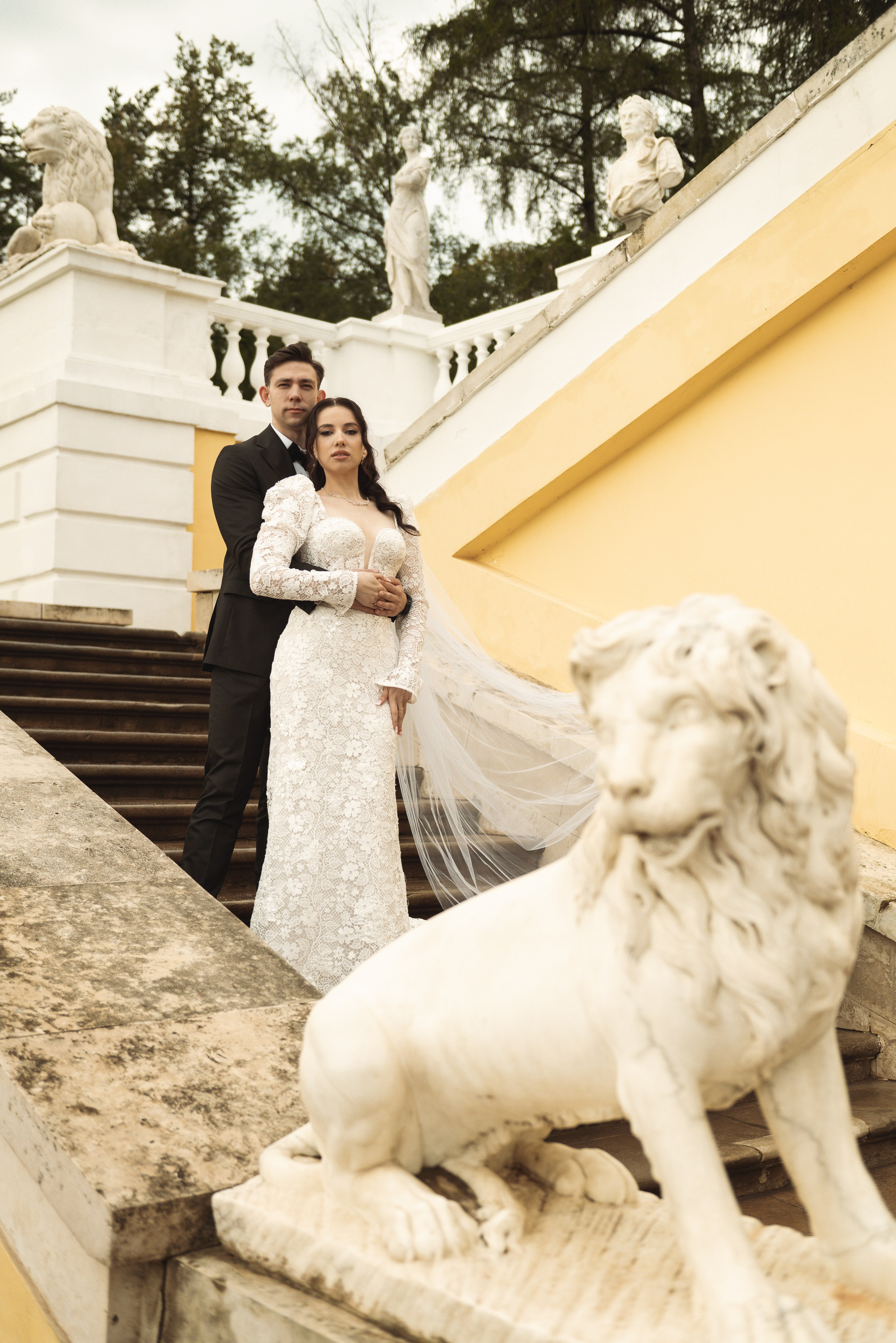 Свадебная фотосессия в Архангельском. Фотограф Москва Настя Профотовна. Репортажные, свадебные и контент фотосессии