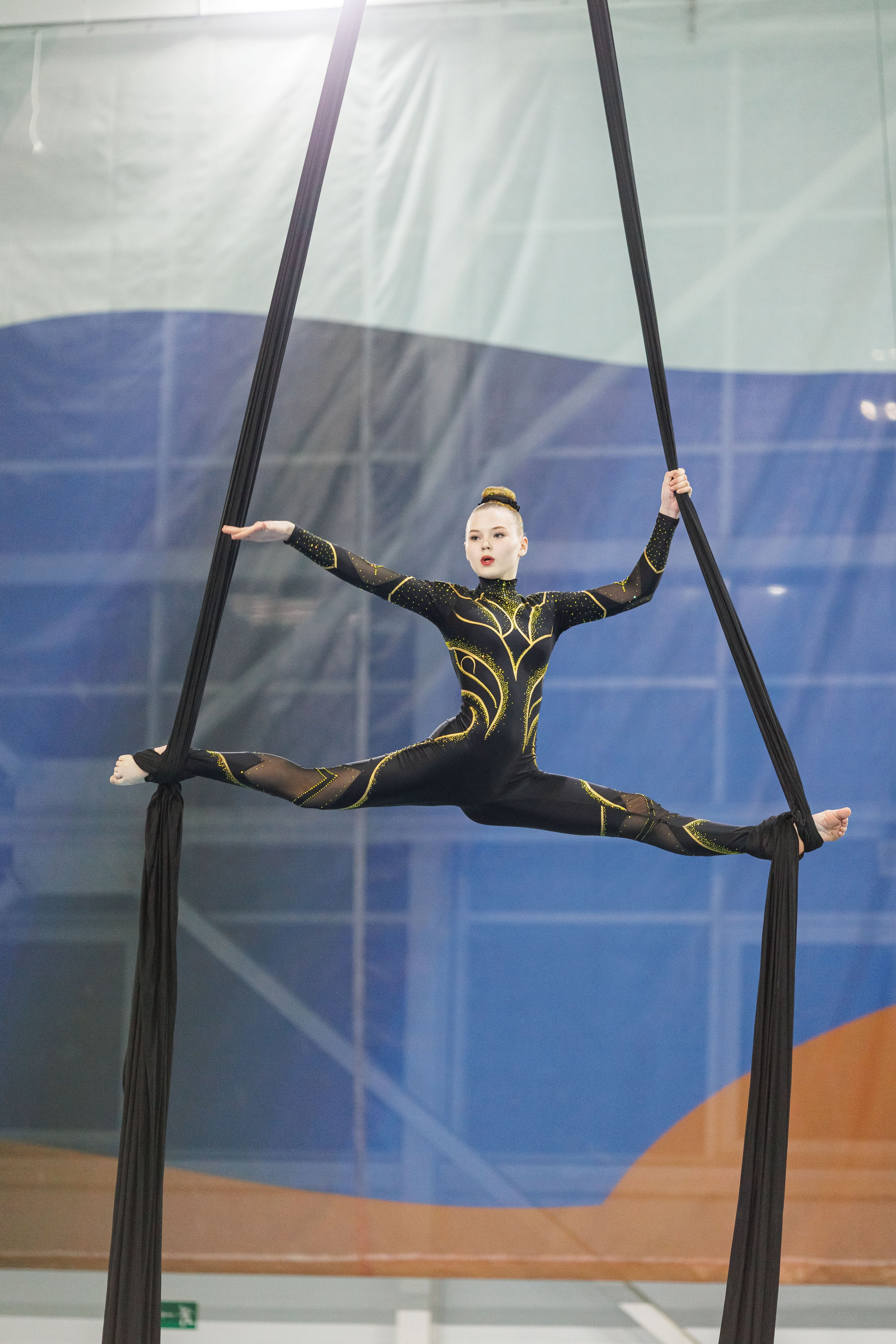 Воздушная гимнастика. Фотограф Шейдаев Эмин г. Волгоград