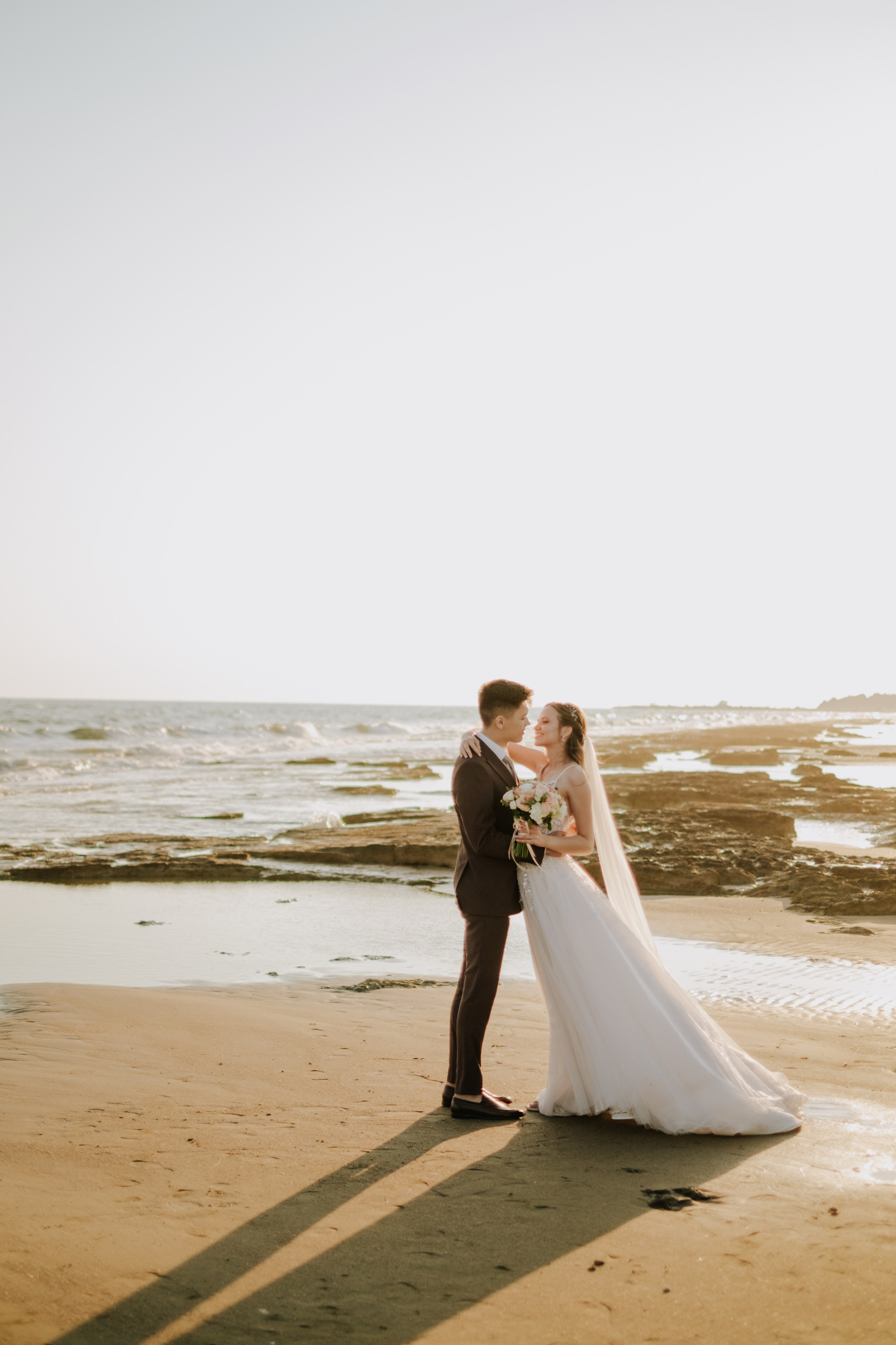 История Элины и Амира