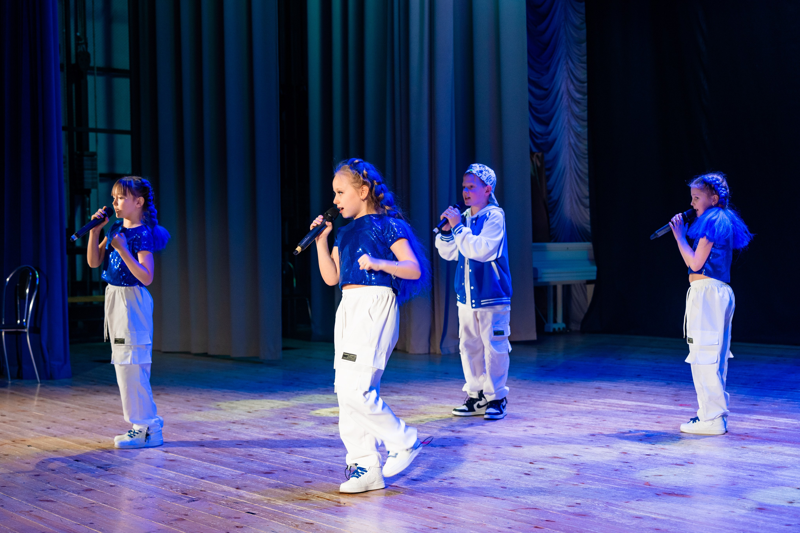 Концерт ДК Буривестник. Фотограф Никита Комаров