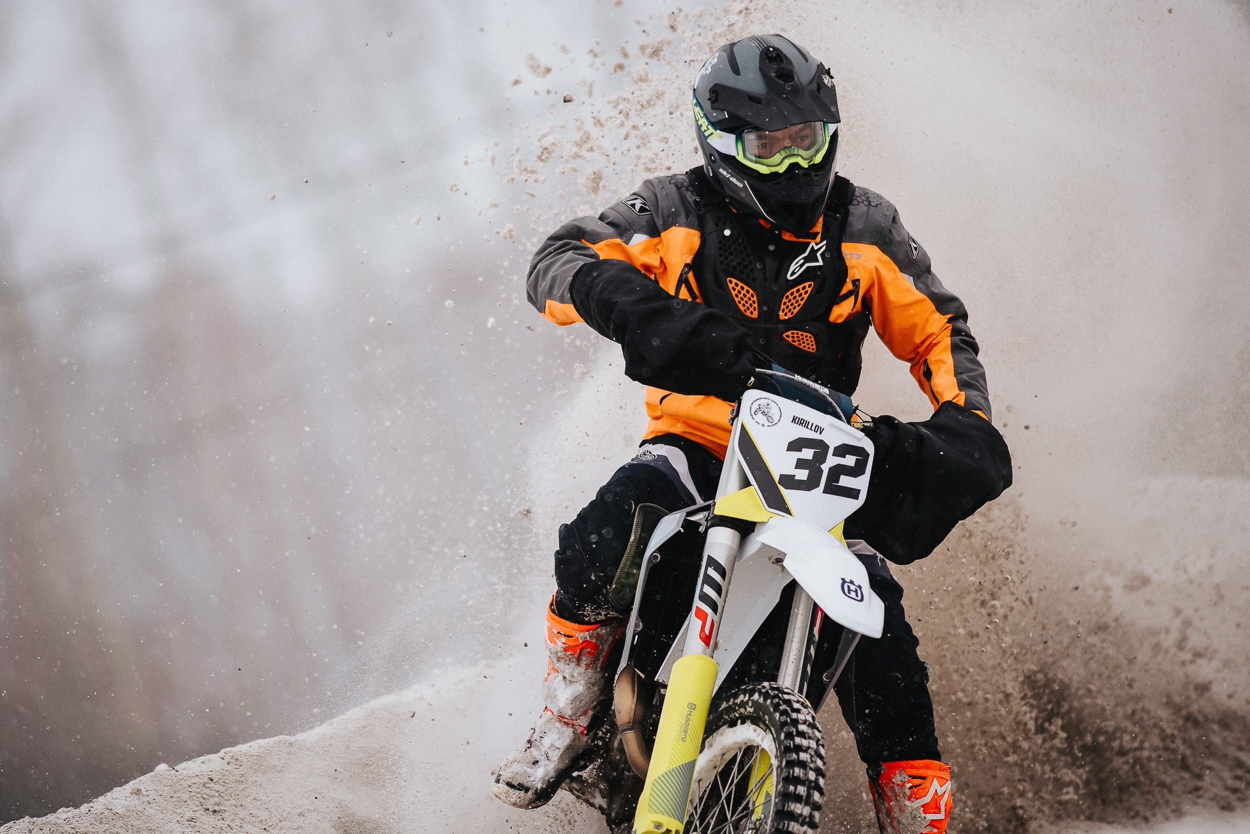 29.12.2024 — Праздничная тренировка на мотоциклетной трассе Люскус. Репортажный фотограф в Кемерово