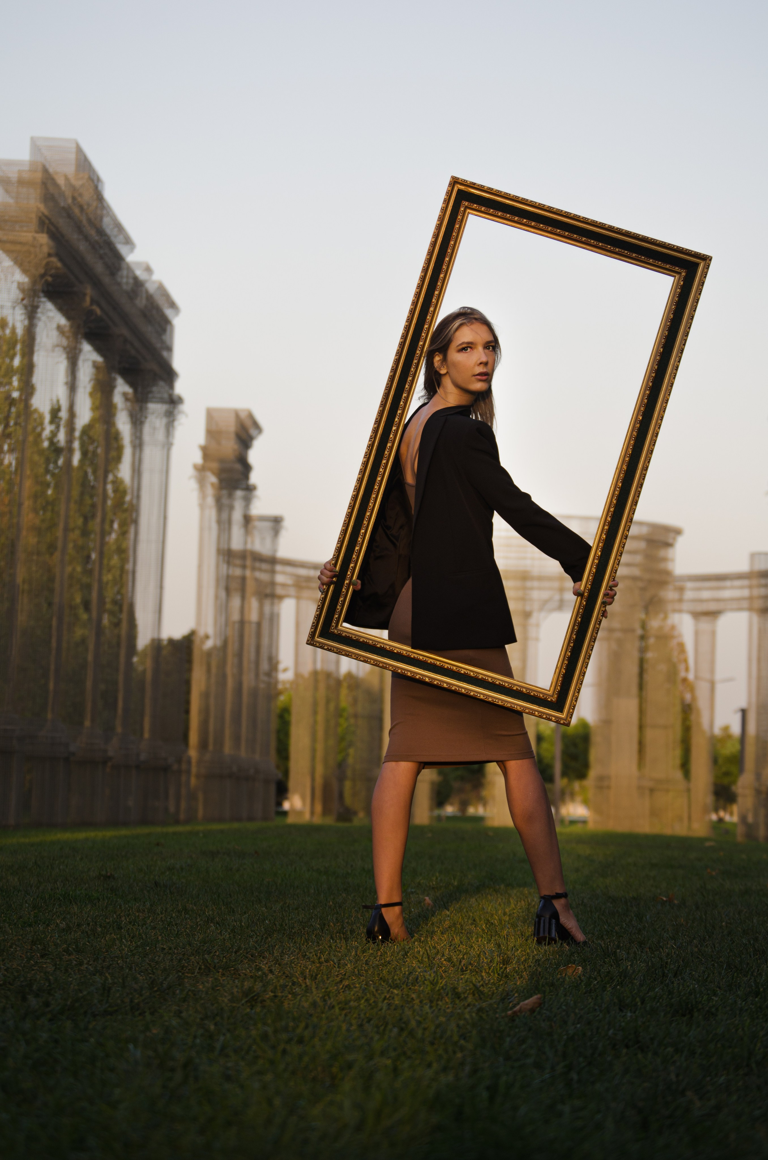 Диана в парке. Портретный фотограф в Краснодаре Юлия Кудряшова